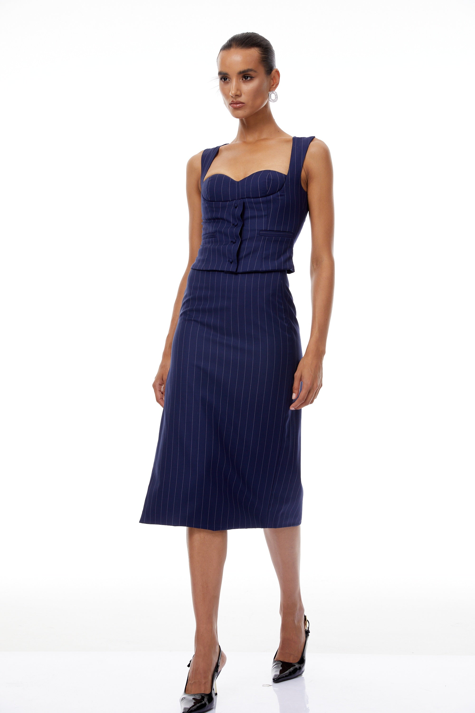 طقم أوريان بلوزة وتنورة مخططة باللون الأزرق الداكن