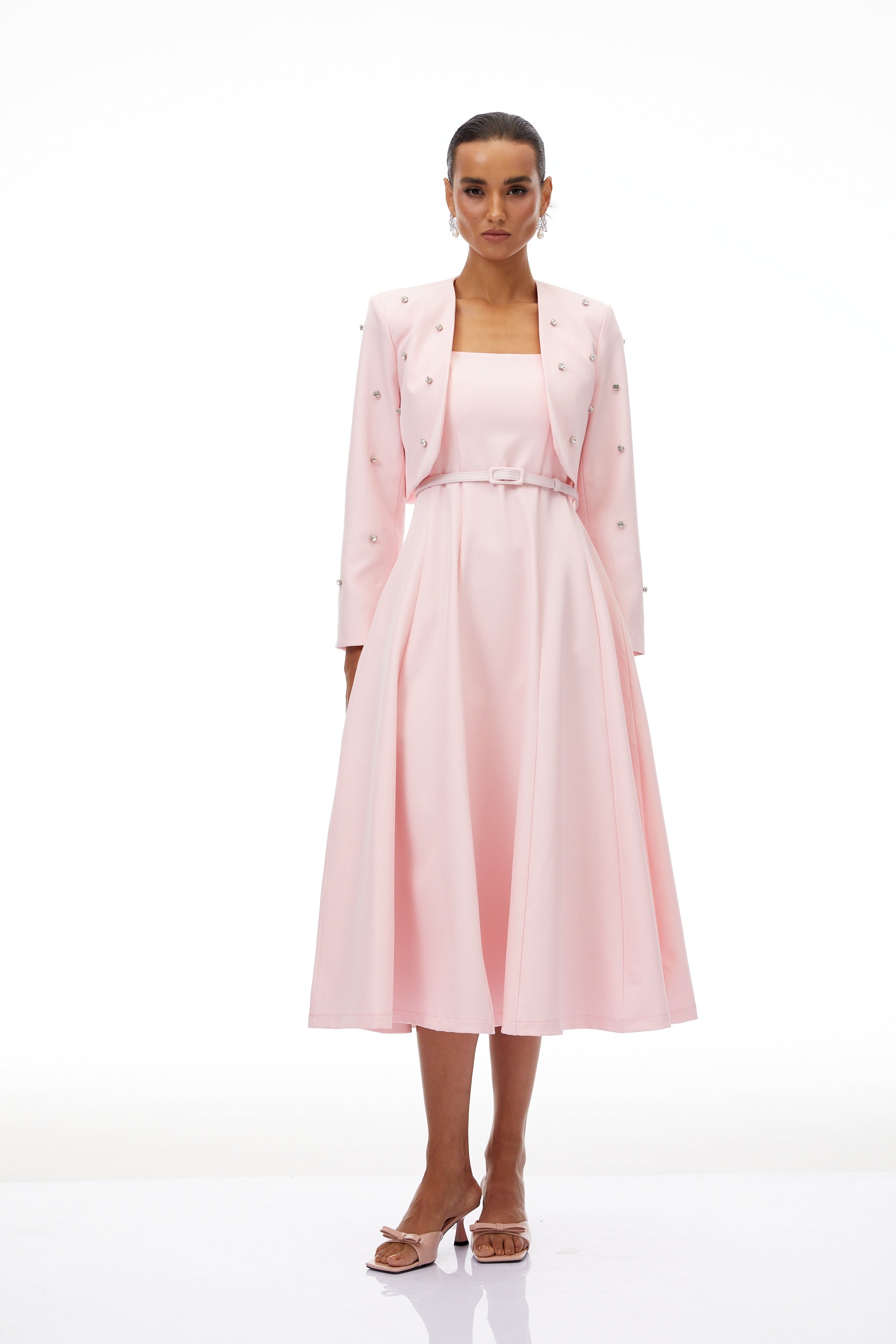 طقم فاليريا المنسجم مزين بالكريستال الوردي