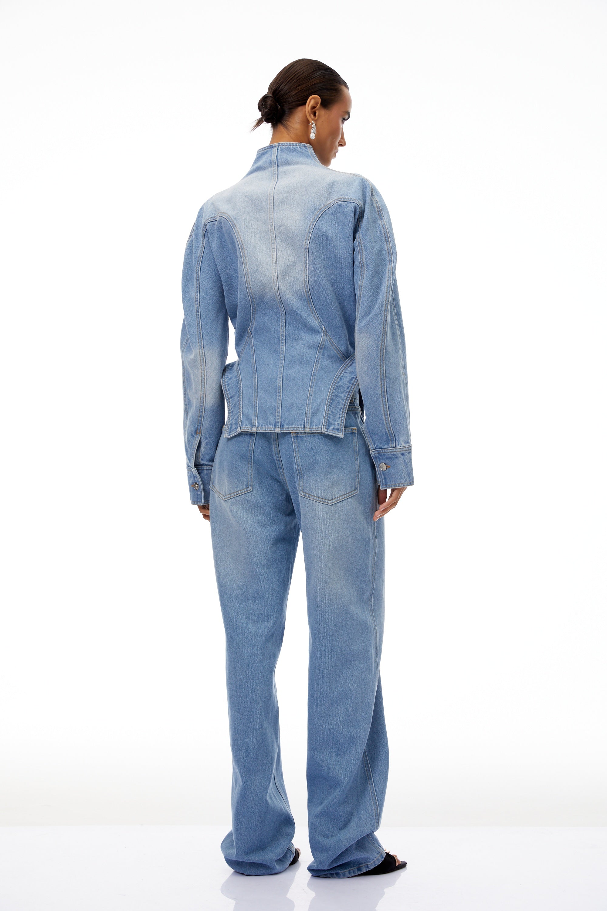 Amandine Jeansjacke in Hellblau mit Tonnenförmiger Taille