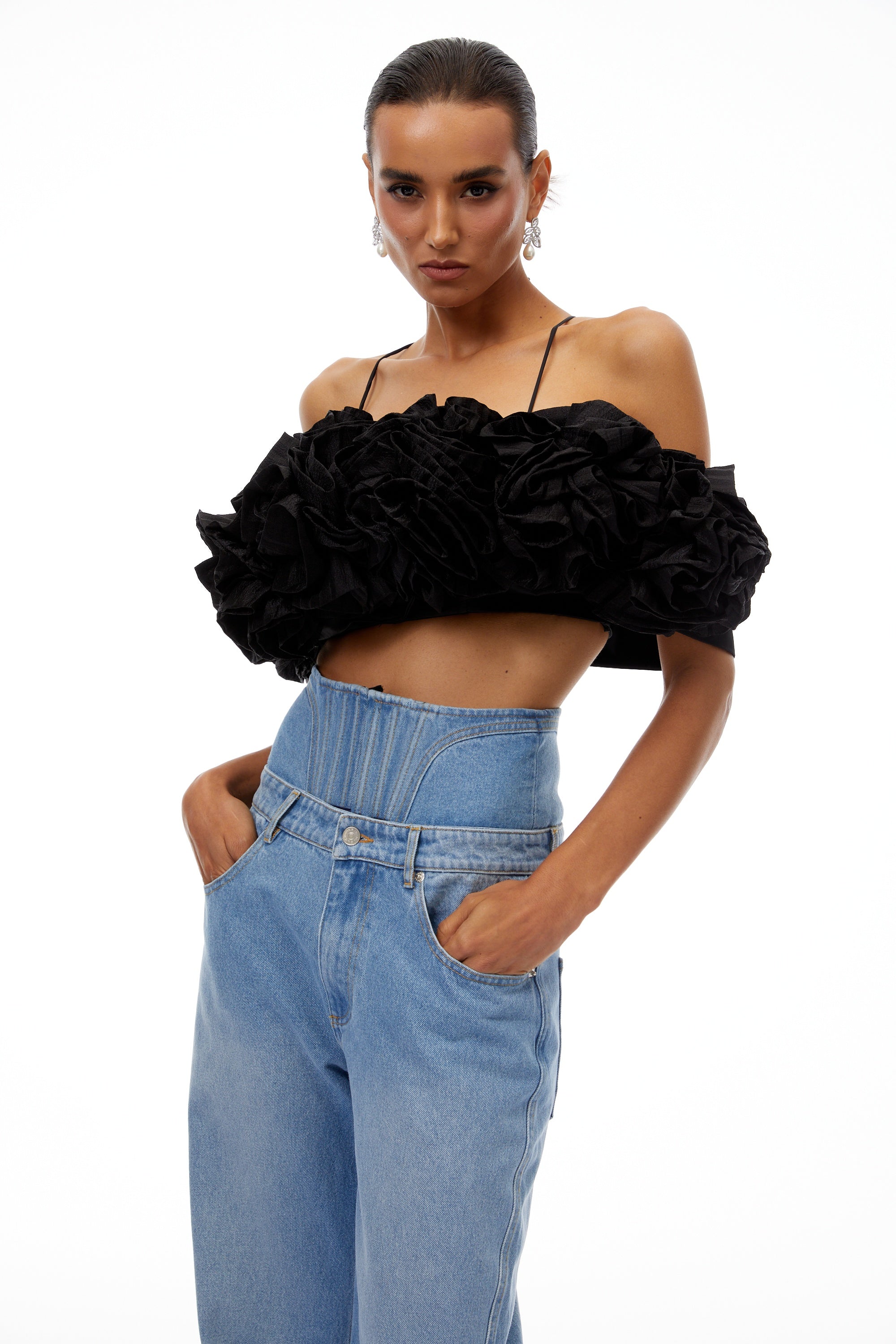 Cerasela Black Floral Appliqué Cropped Top