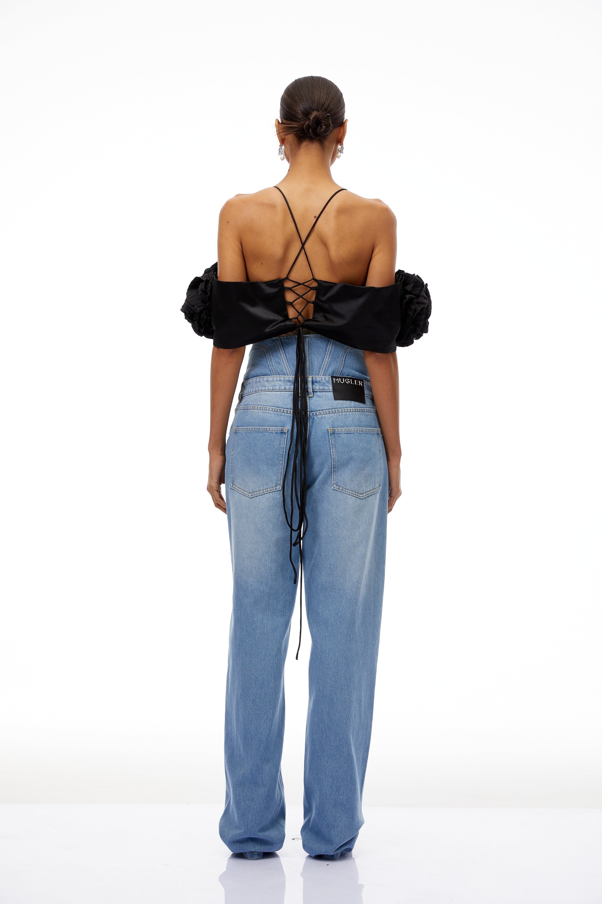 Cerasela Black Floral Appliqué Cropped Top