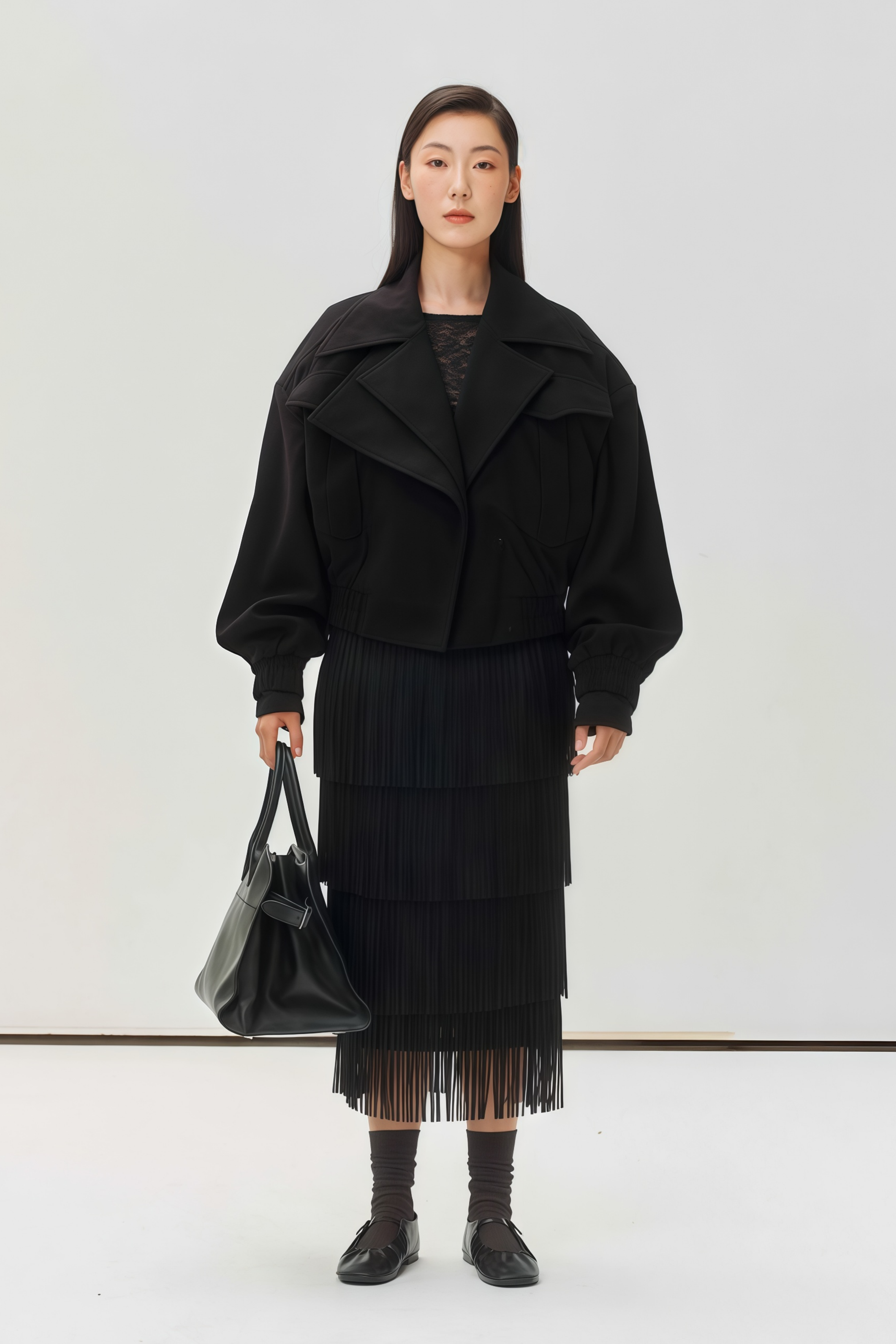 سترة سينزيا المقصوصة ذات الطبقات