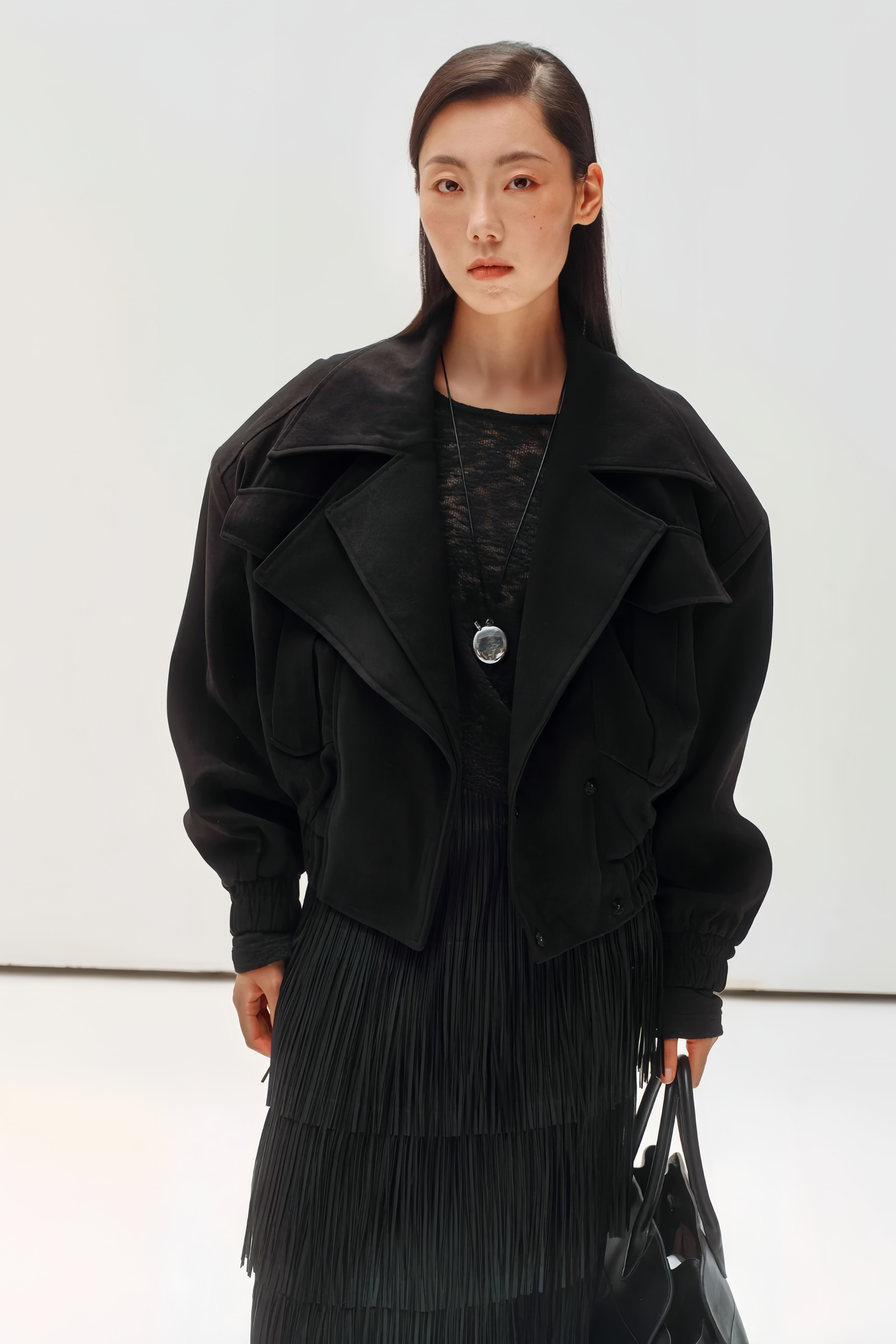 سترة سينزيا المقصوصة ذات الطبقات