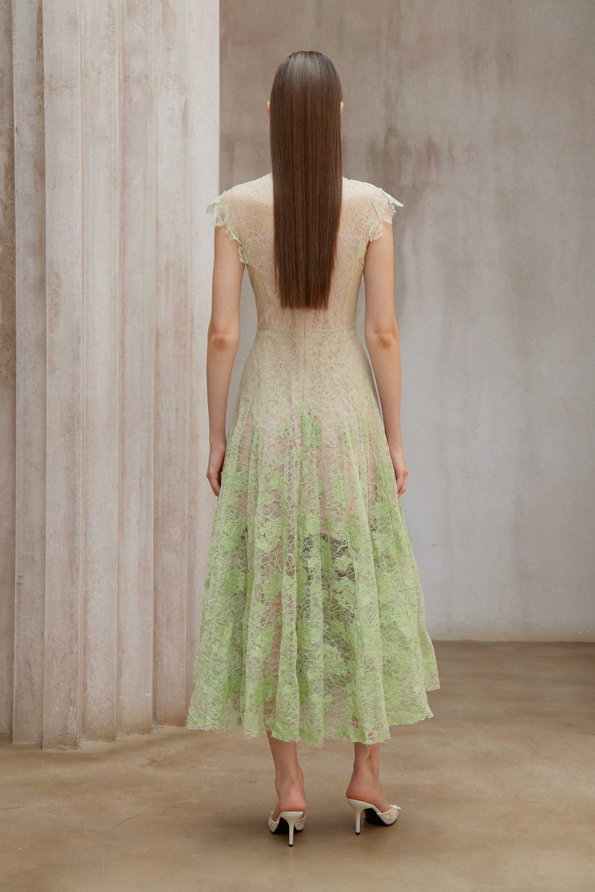 Béryl Green Floral Lace Midi Dress