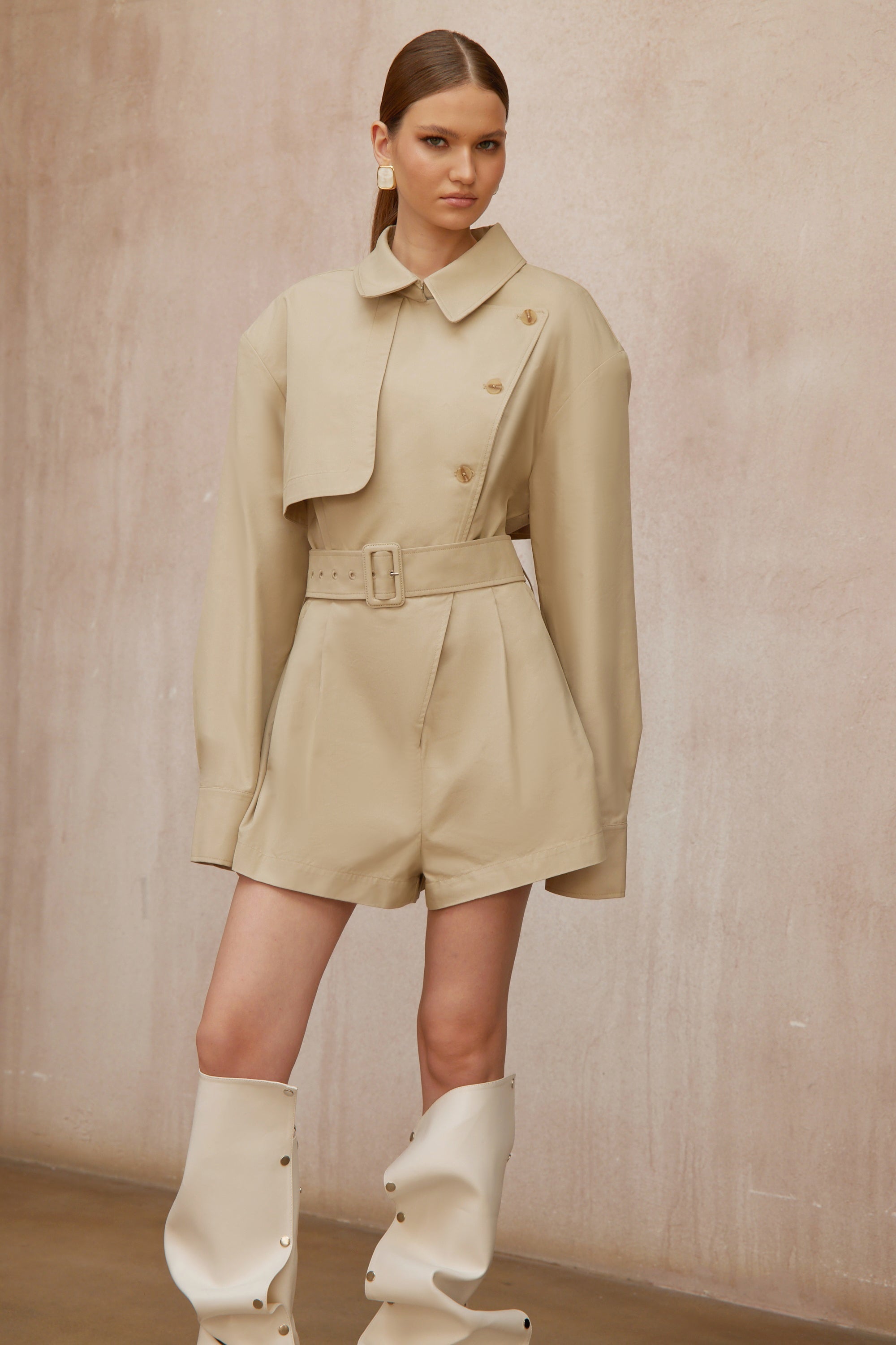 Priscille Khaki-farbener, asymmetrischer Trench-Overall