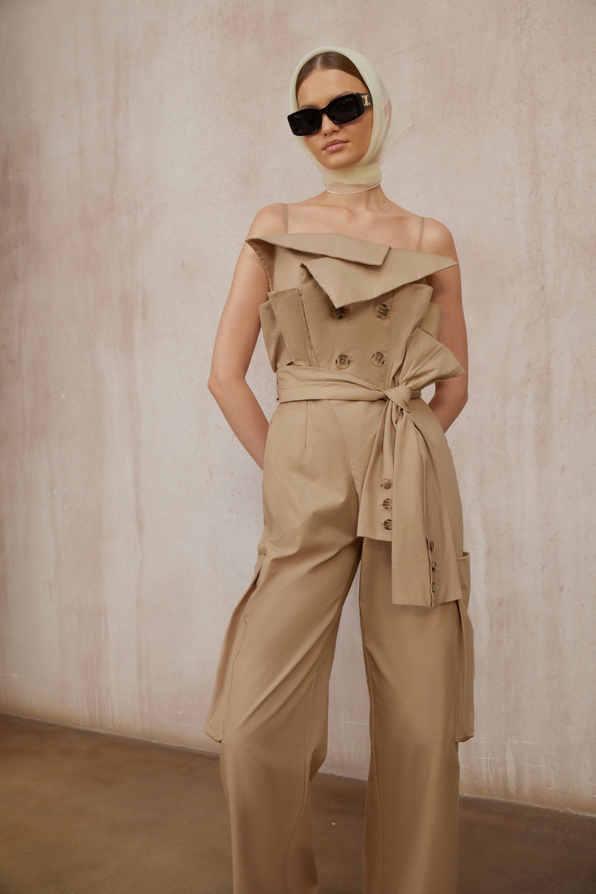 جمبسوت نانيت كاكي غير متماثل مزدوج الصدر