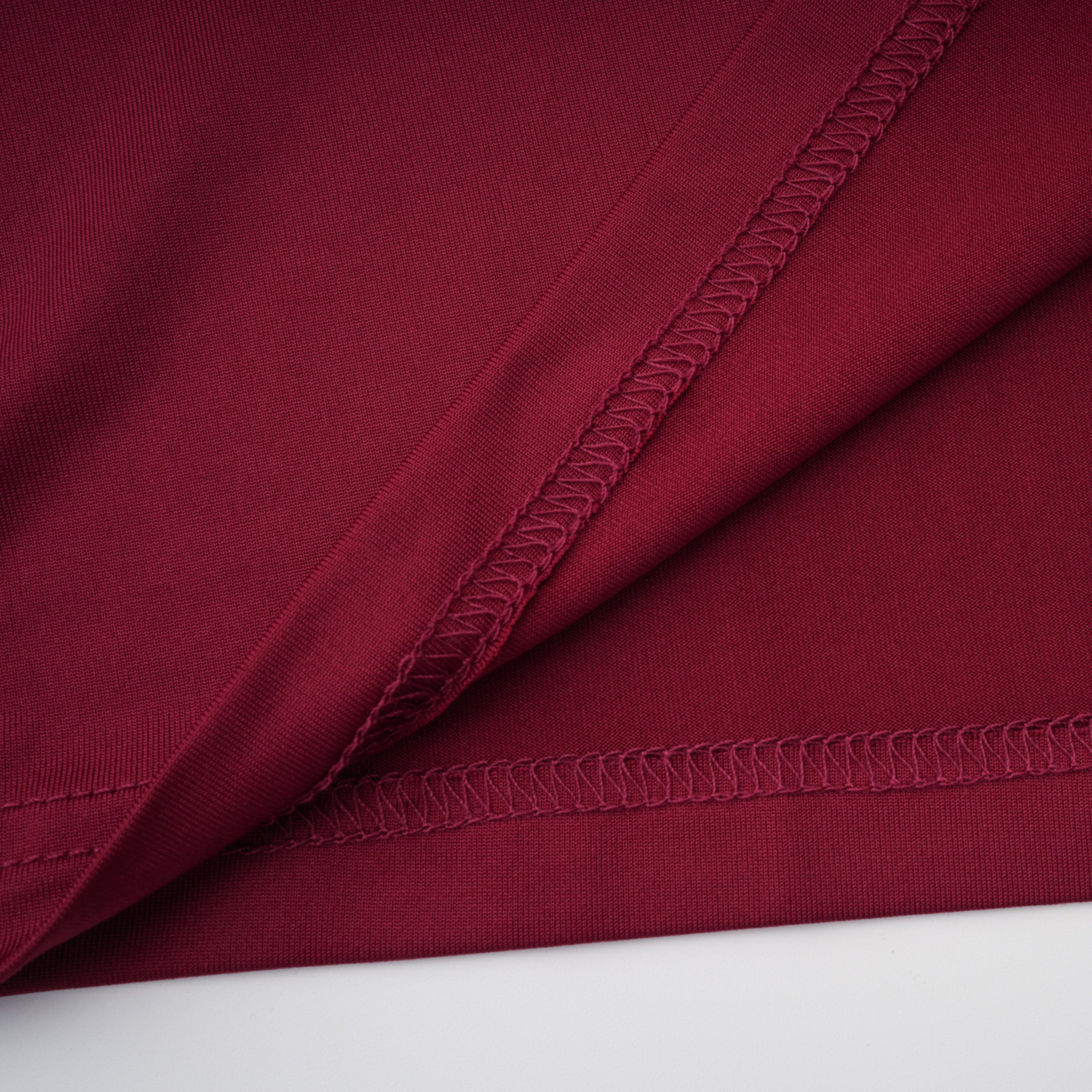 Stefania Rubinrotes Maxikleid mit floraler Spitze