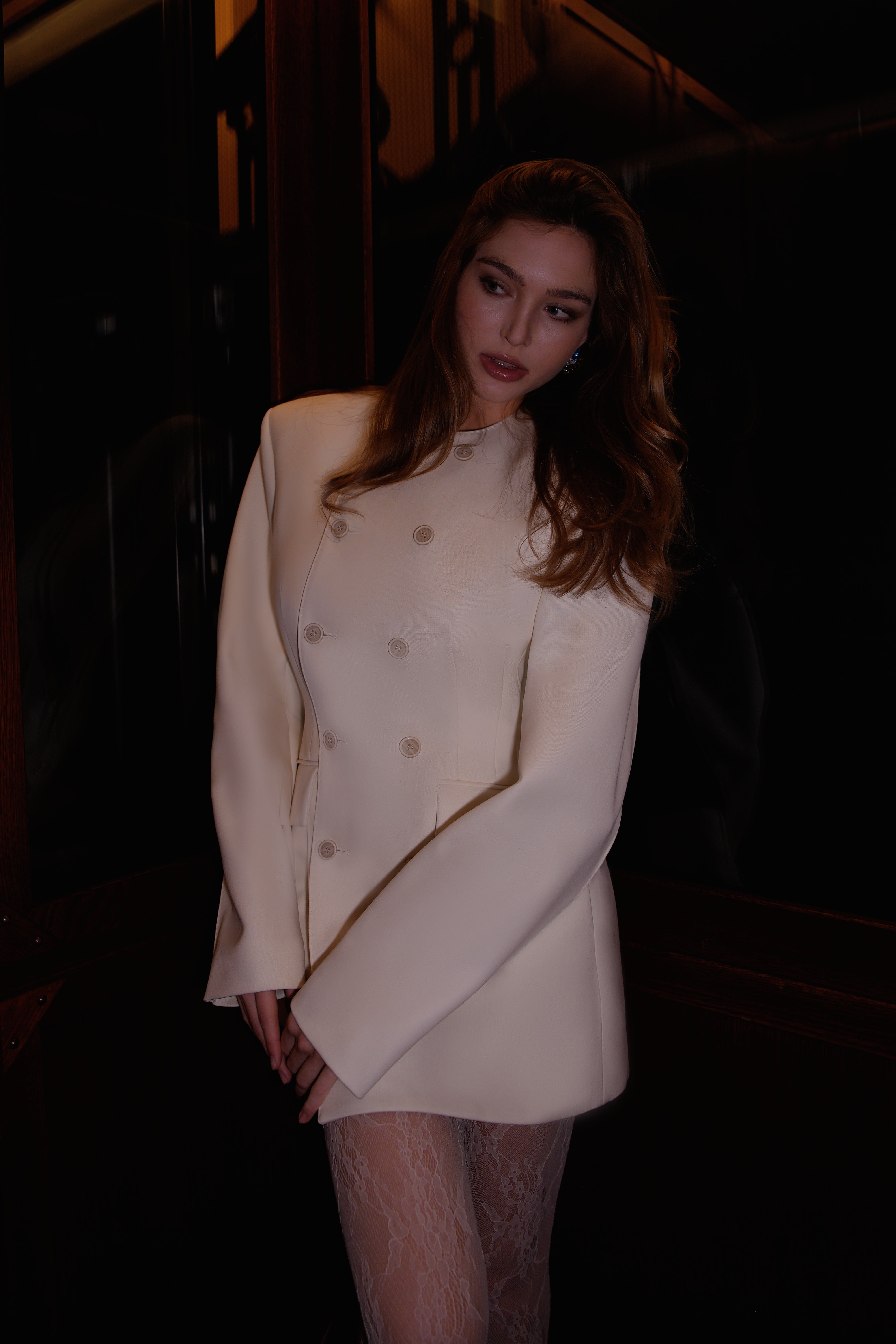 Safranweißes Zweireiher-Blazerkleid