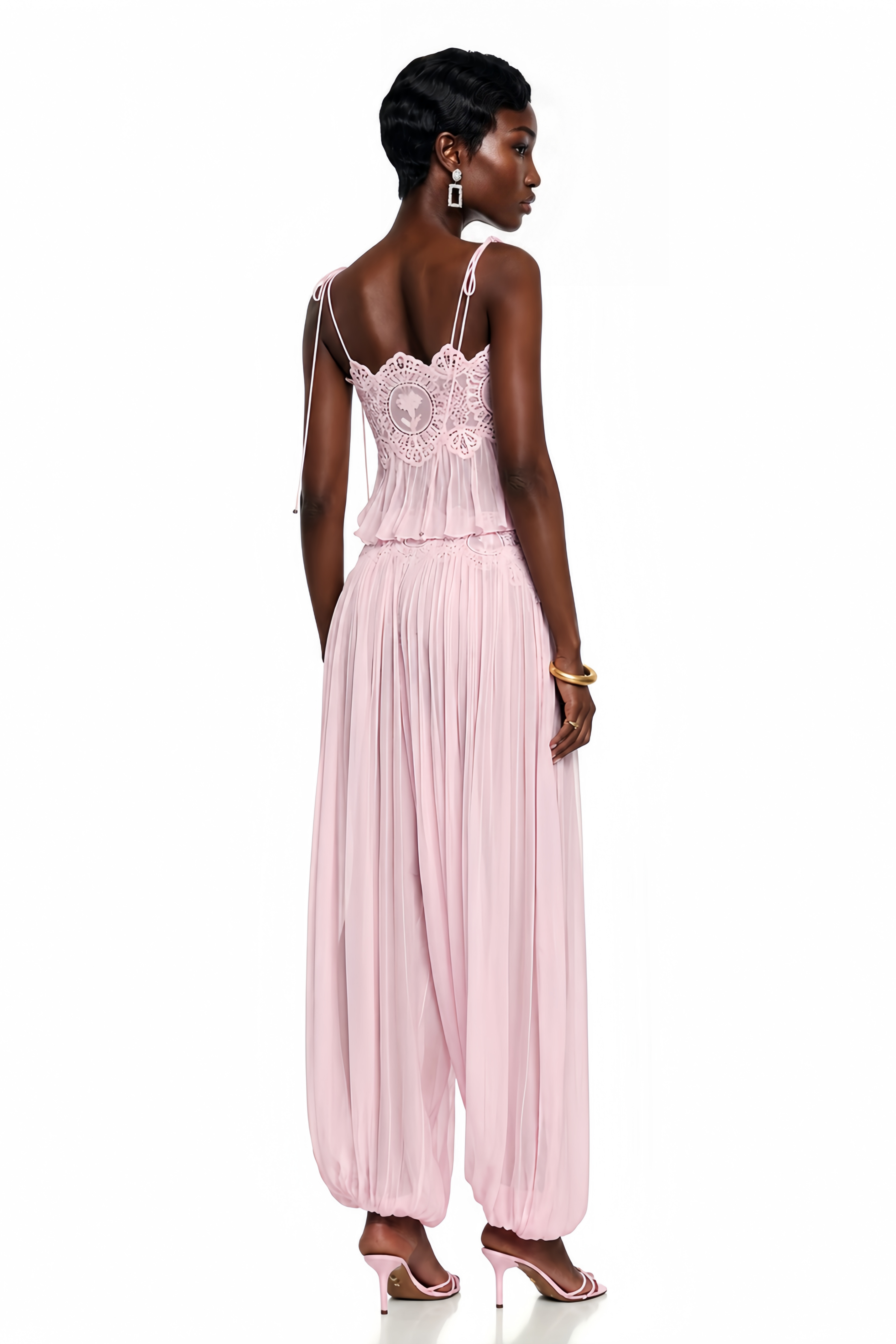 Ensemble top froncé et pantalon avec bordure en dentelle rose Kamila