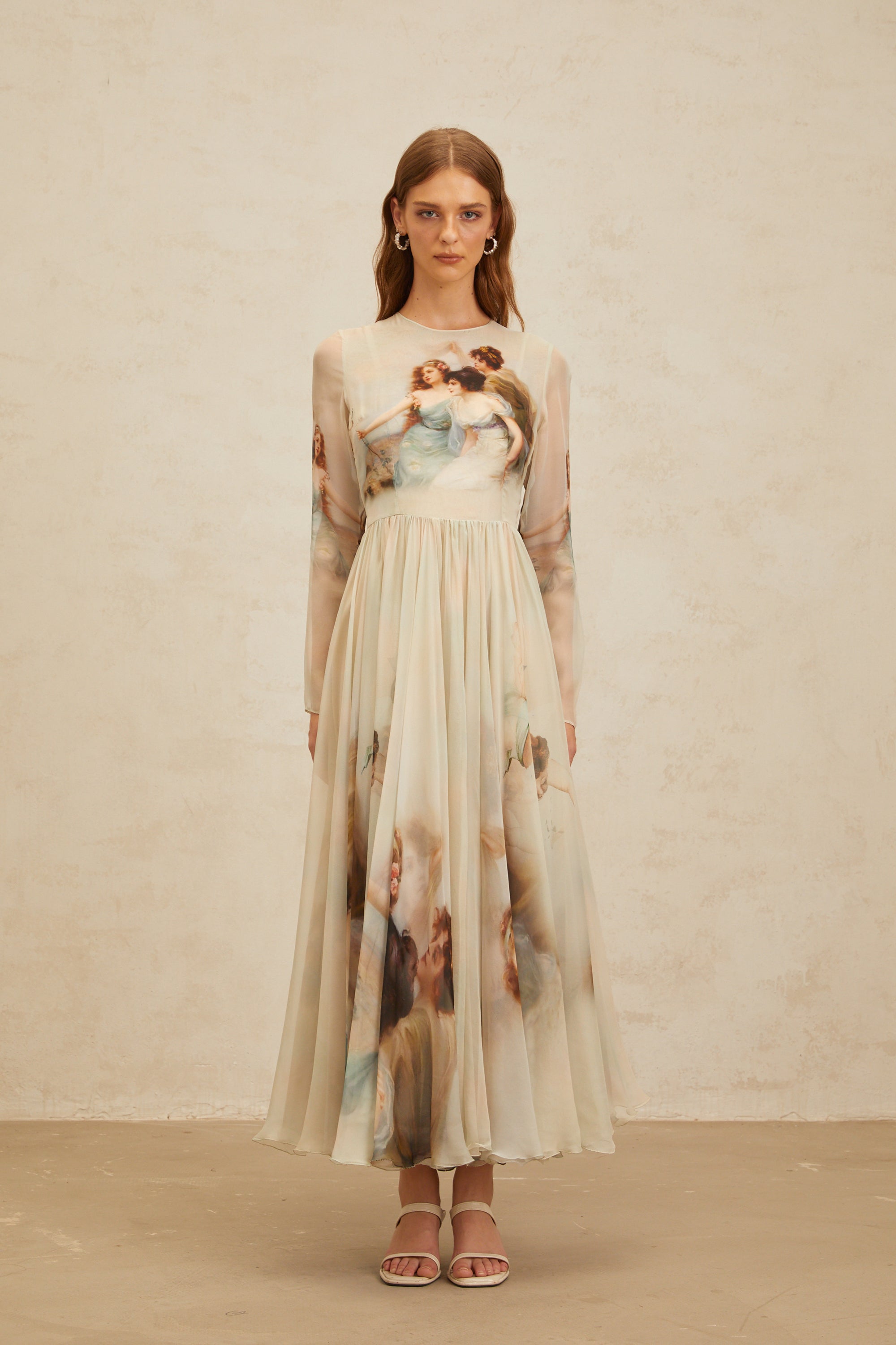 Manon Grünes Maxikleid aus Seide mit grafischem Print