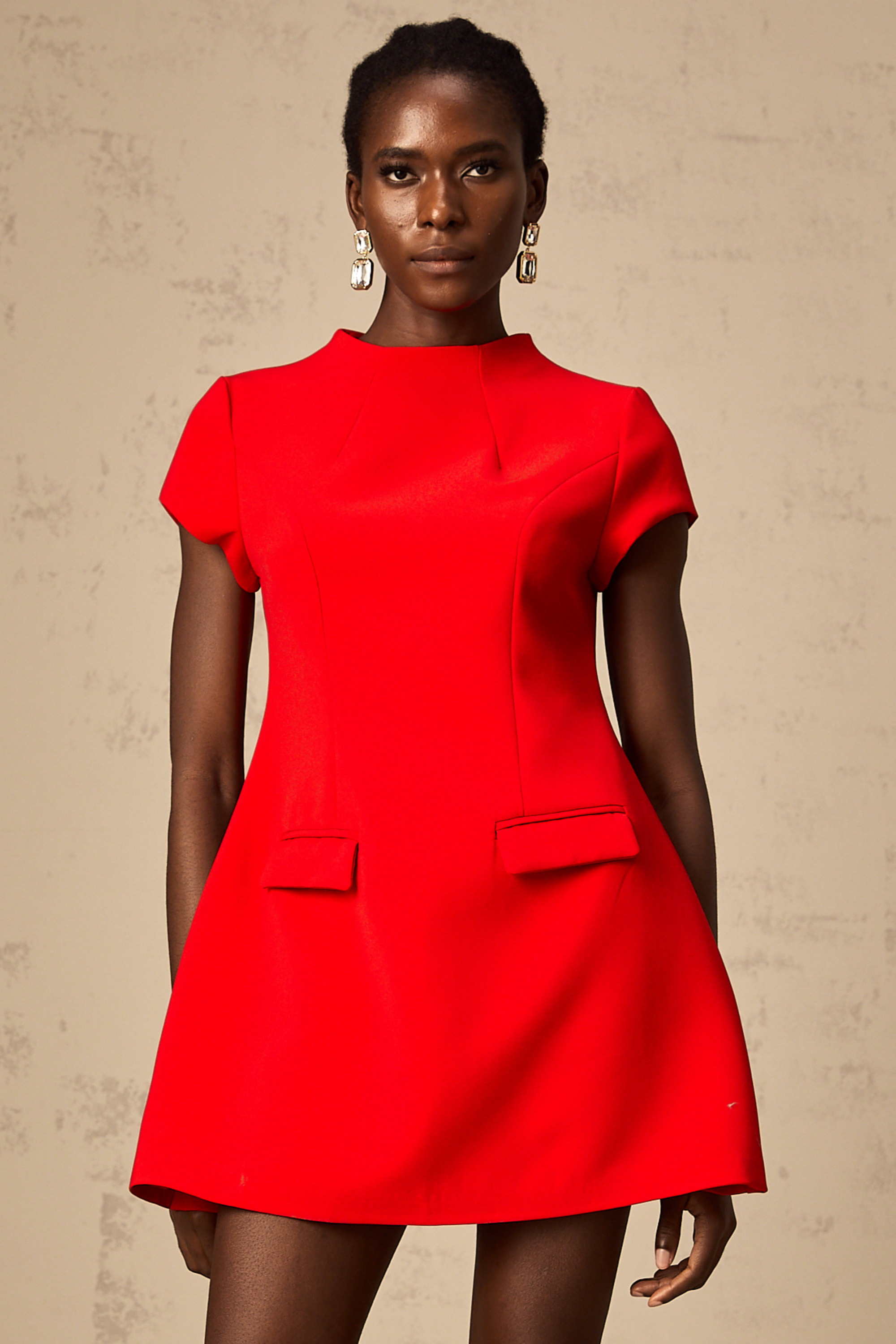 Esther rotes Minikleid mit Flügelärmeln