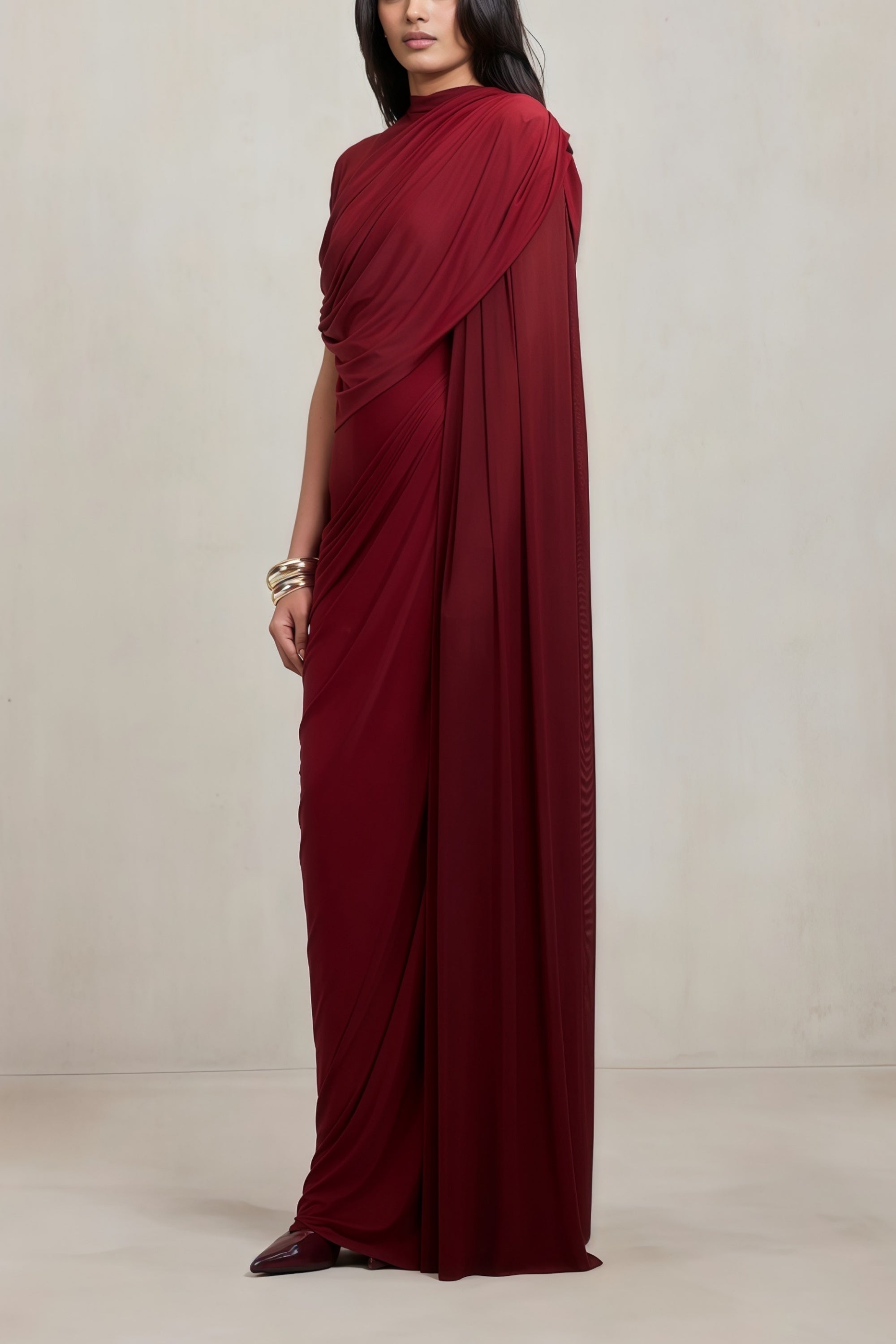 فستان ماكسي شبكي بتصميم كيب أخضر من Bergljot