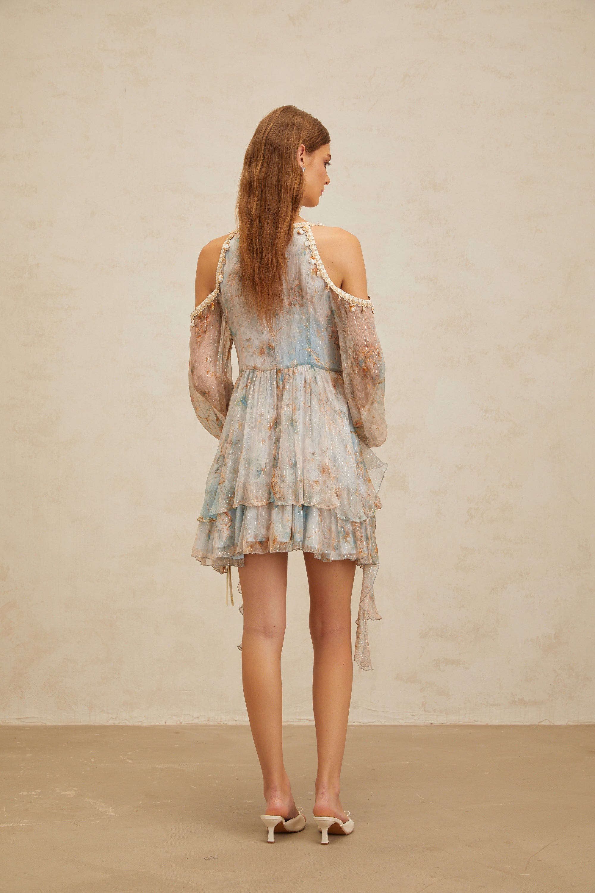 Glannon, blaues Minikleid aus Seide mit Blumenmuster