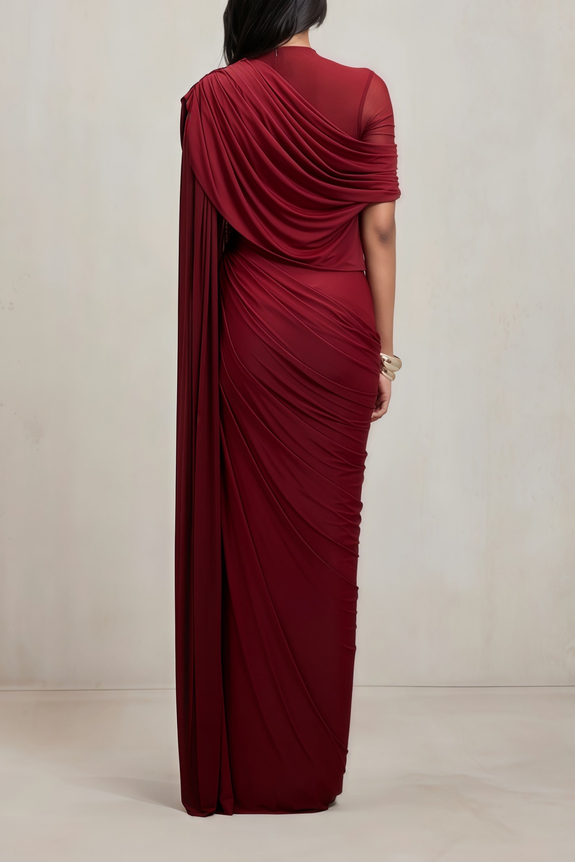 فستان ماكسي شبكي بتصميم كيب أخضر من Bergljot