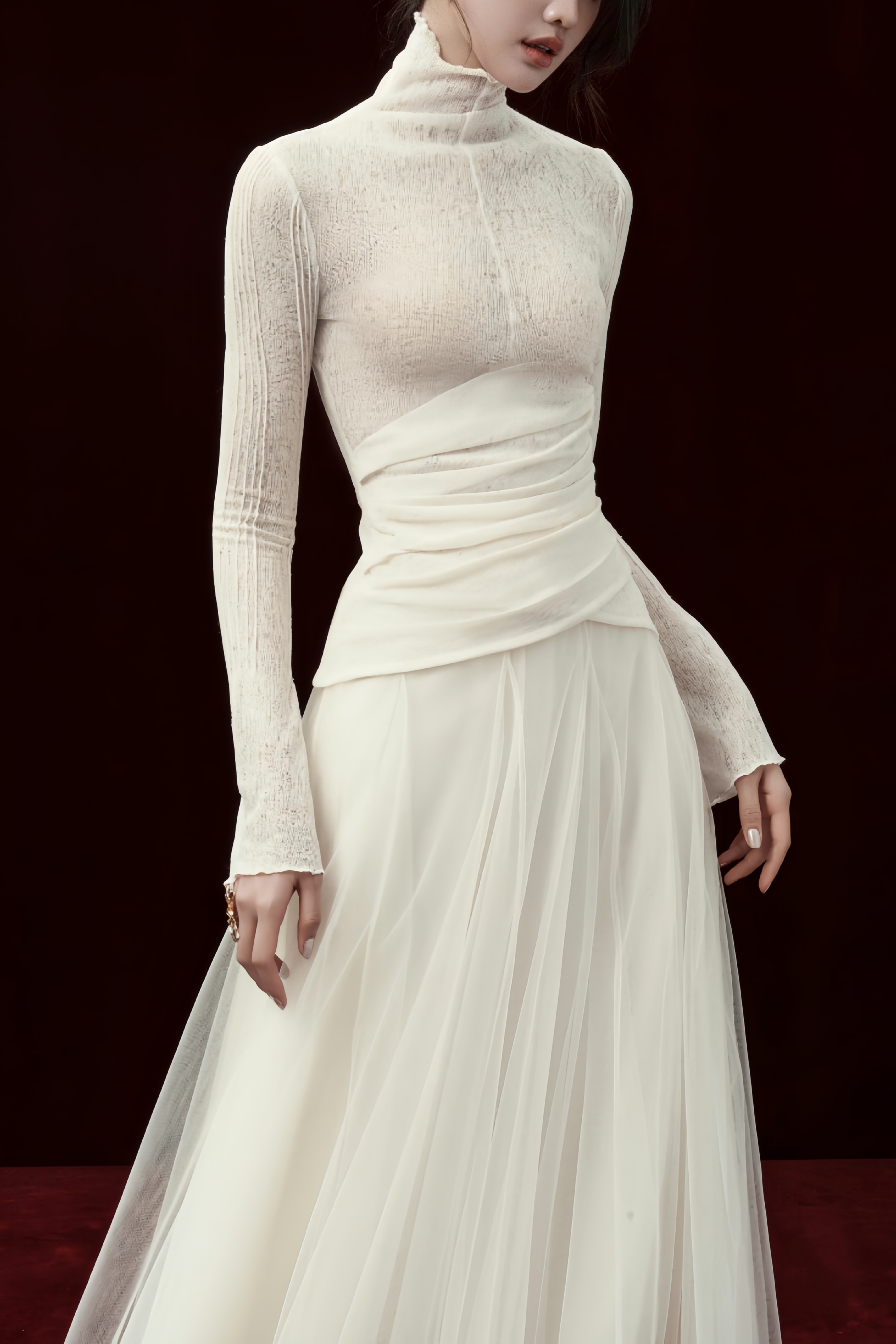 Langes Strickkleid mit Tüll-Einsatz in Weiß von Lark