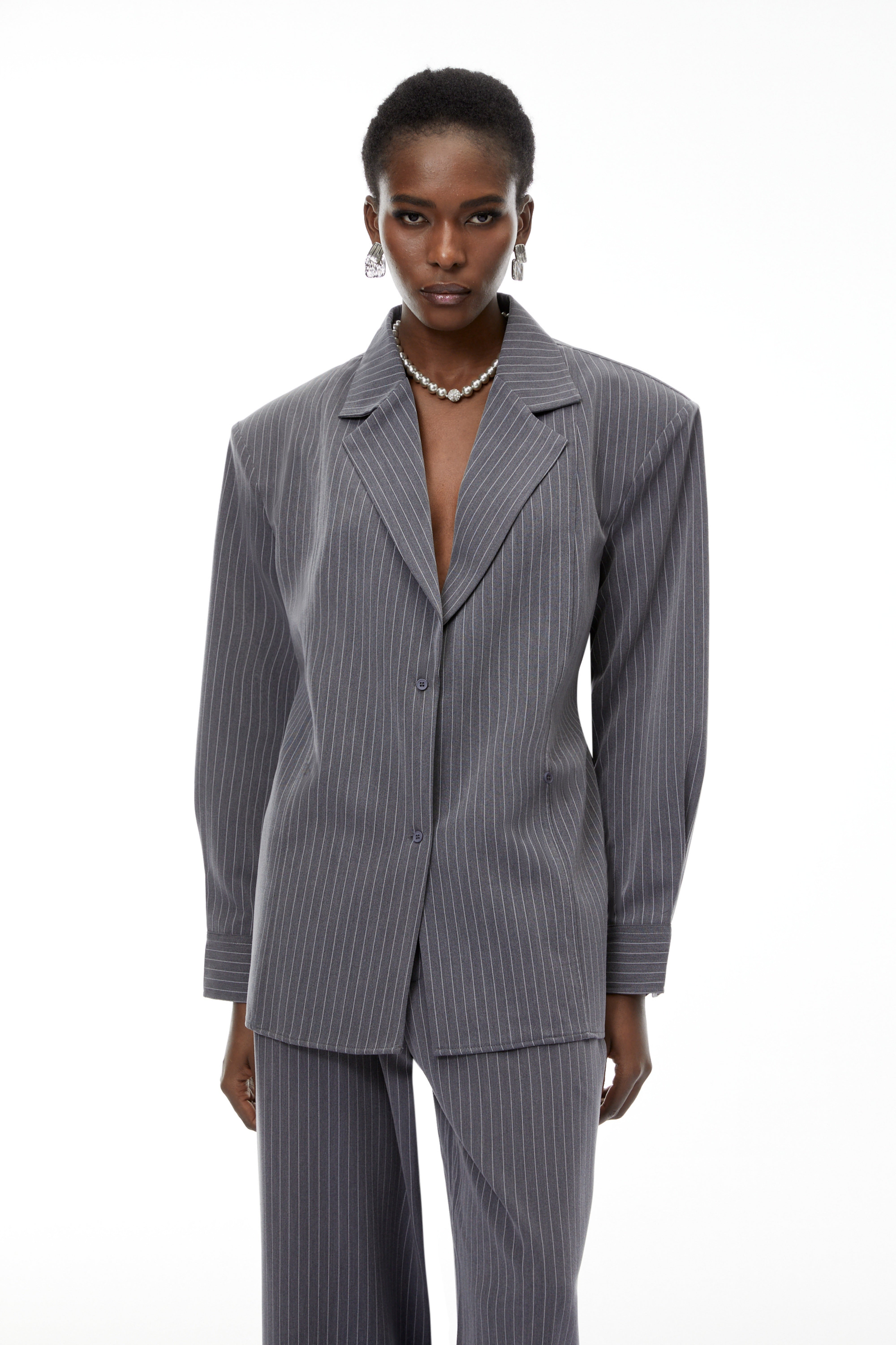 Abigail Grey – Set aus Blazer und Hose mit vertikalen Streifen