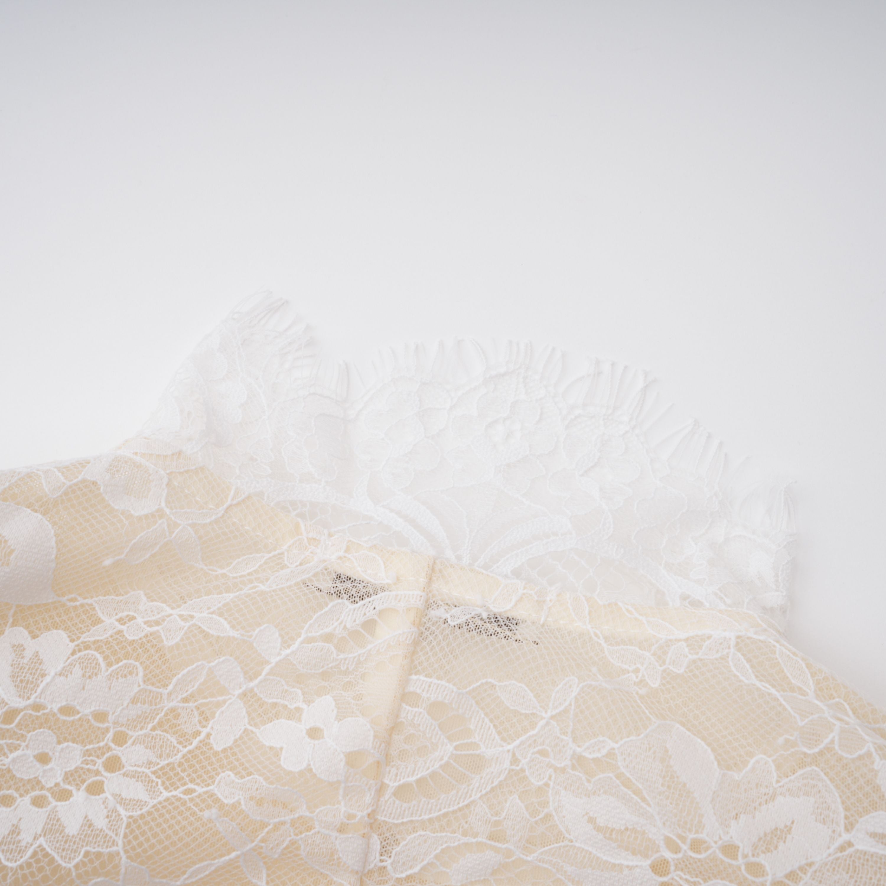 Adèle White Puff Floral Blouse & Mermaid Skirt Set