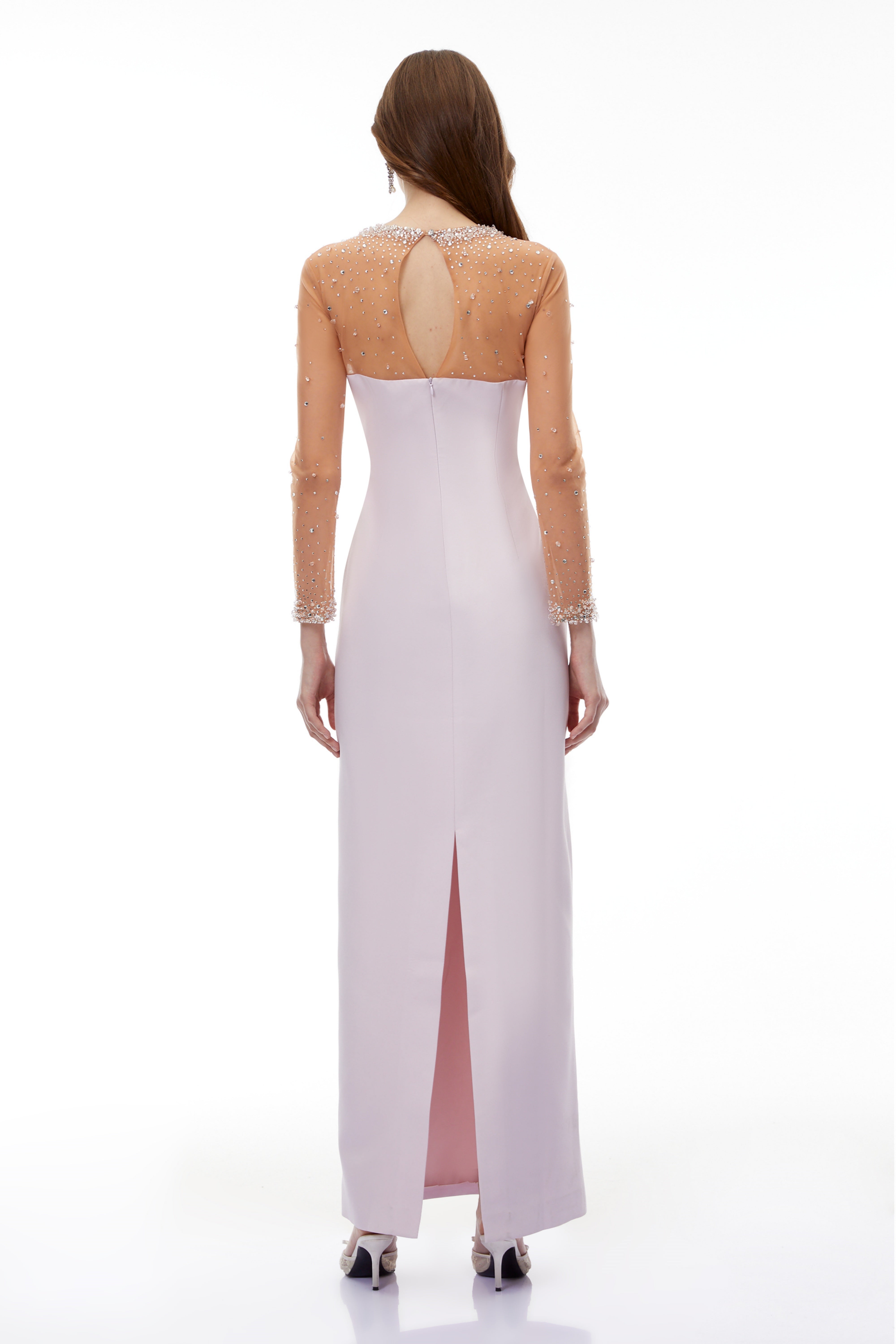 فستان ماكسي من Anastasie باللون الوردي مزين بالتول