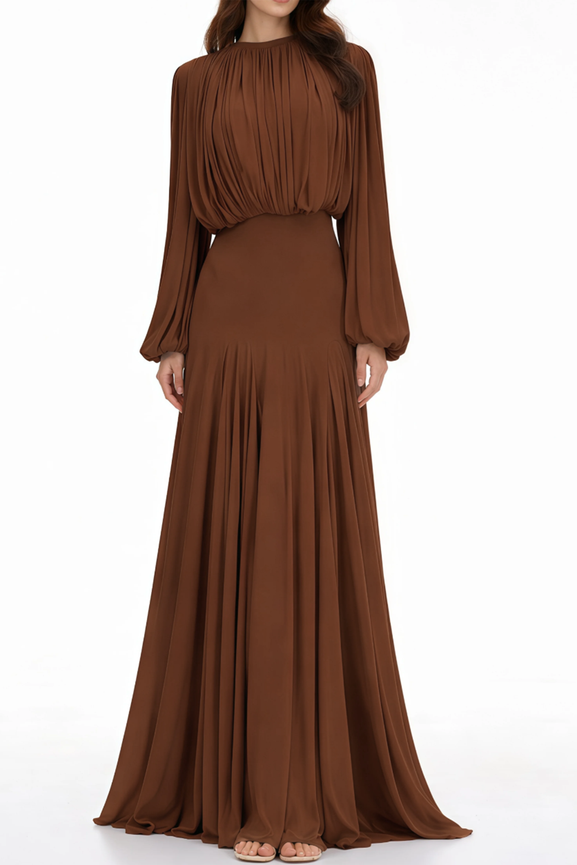 Annabelle Brown – Maxikleid mit Plissee und Laternenärmeln