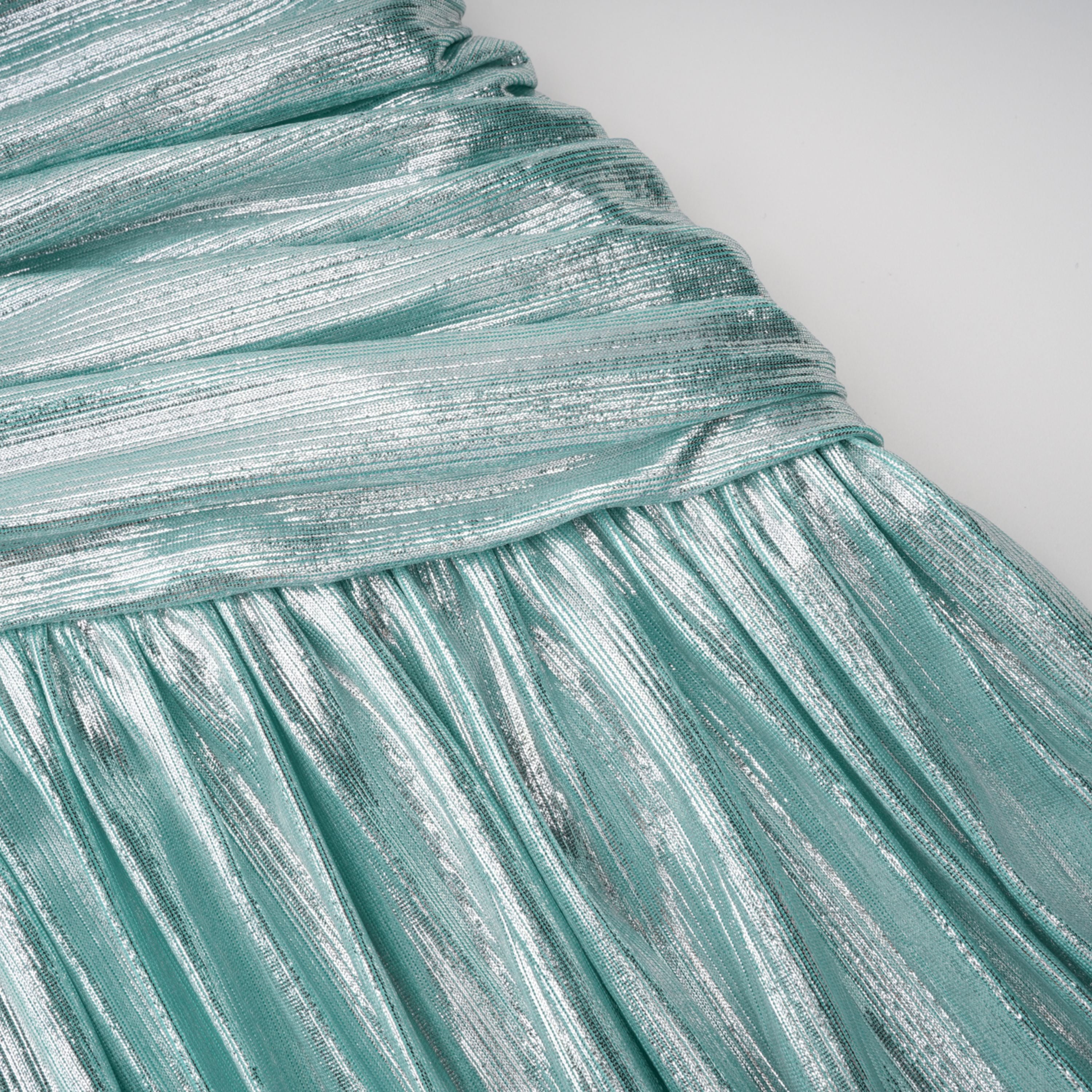 فستان طويل لامع باللون الأزرق الكوبالت من Azar