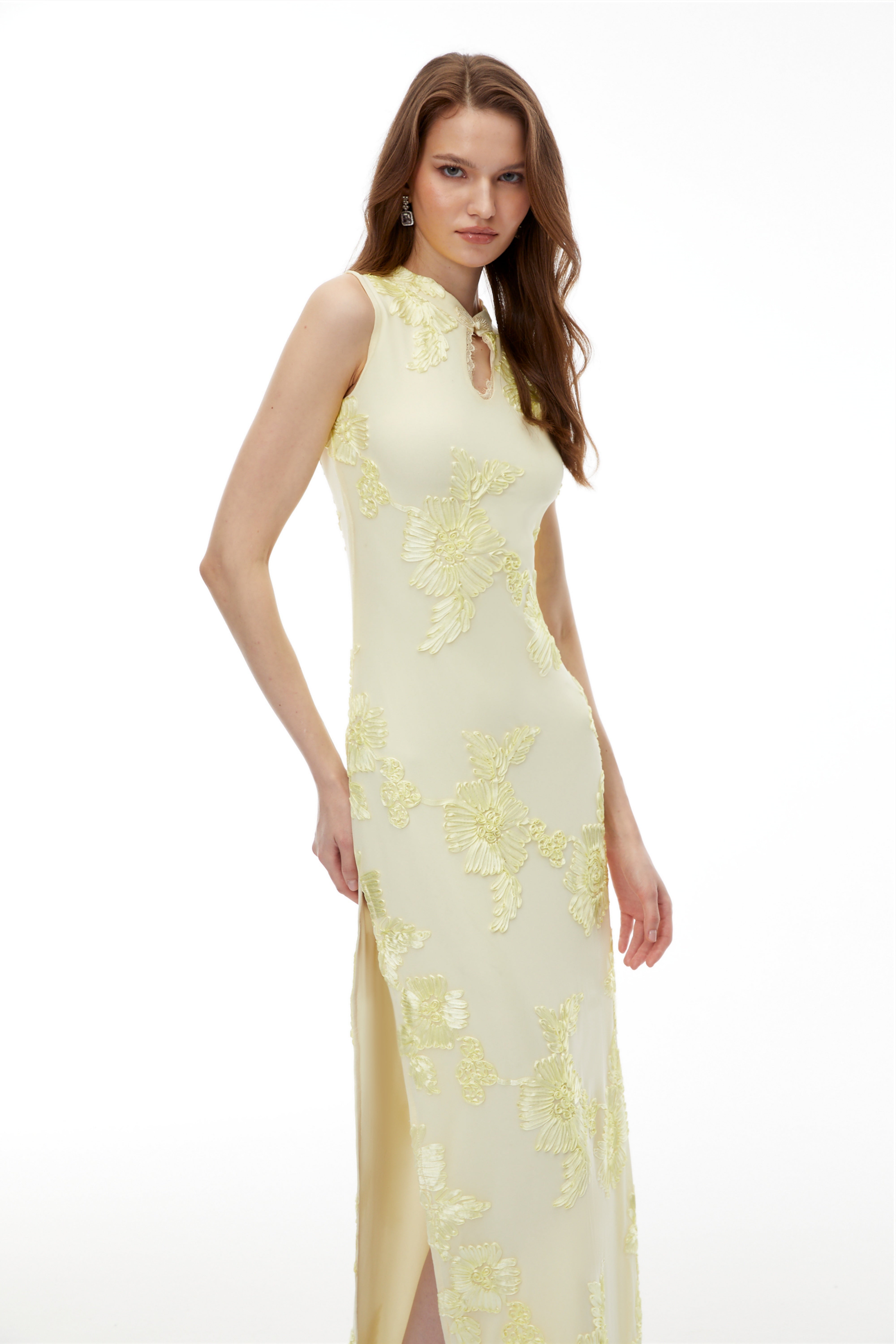 Berglind Gelbes Maxikleid mit 3D-Blumenmuster