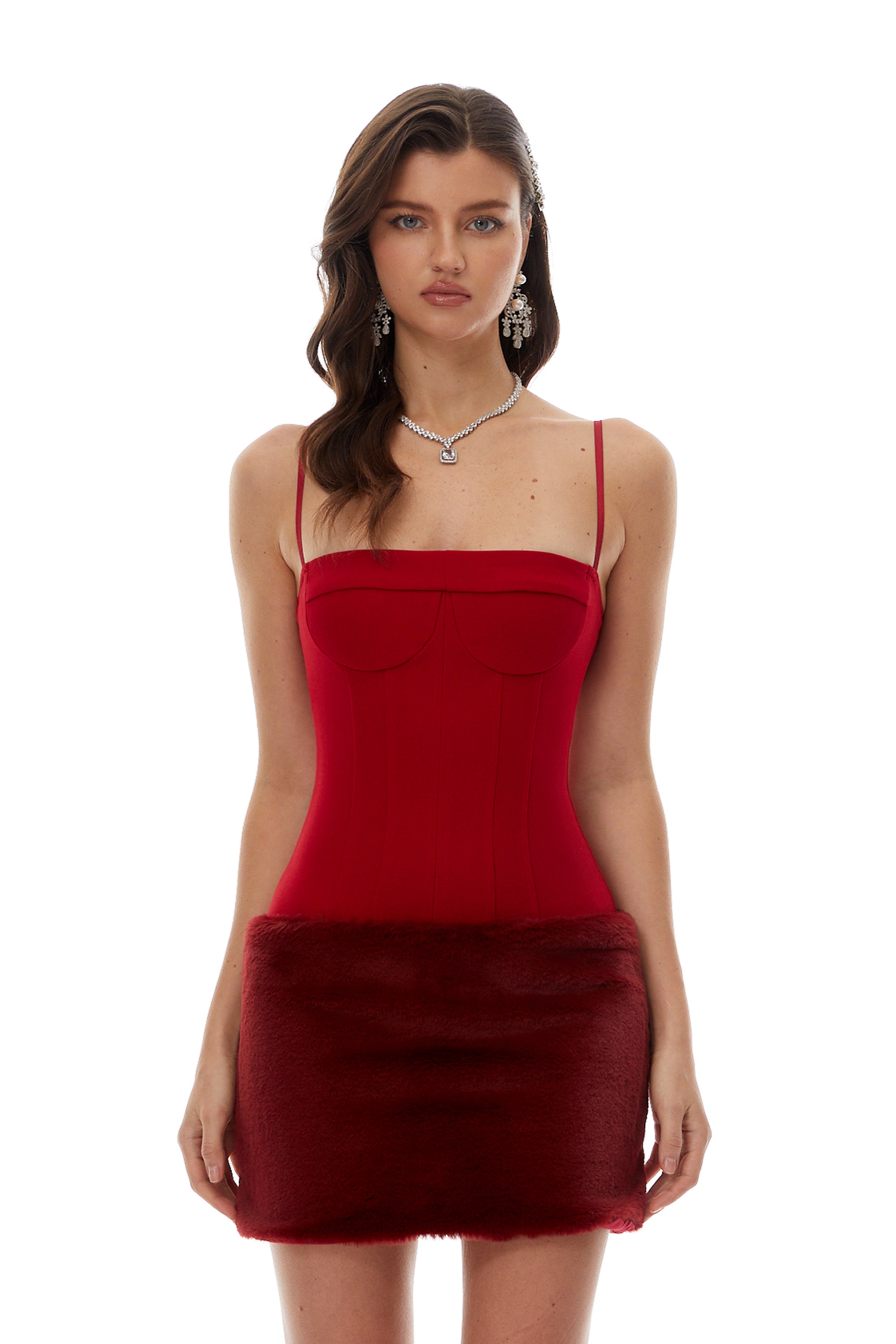 فستان دينيسا ميدي أسود مزين بالدانتيل