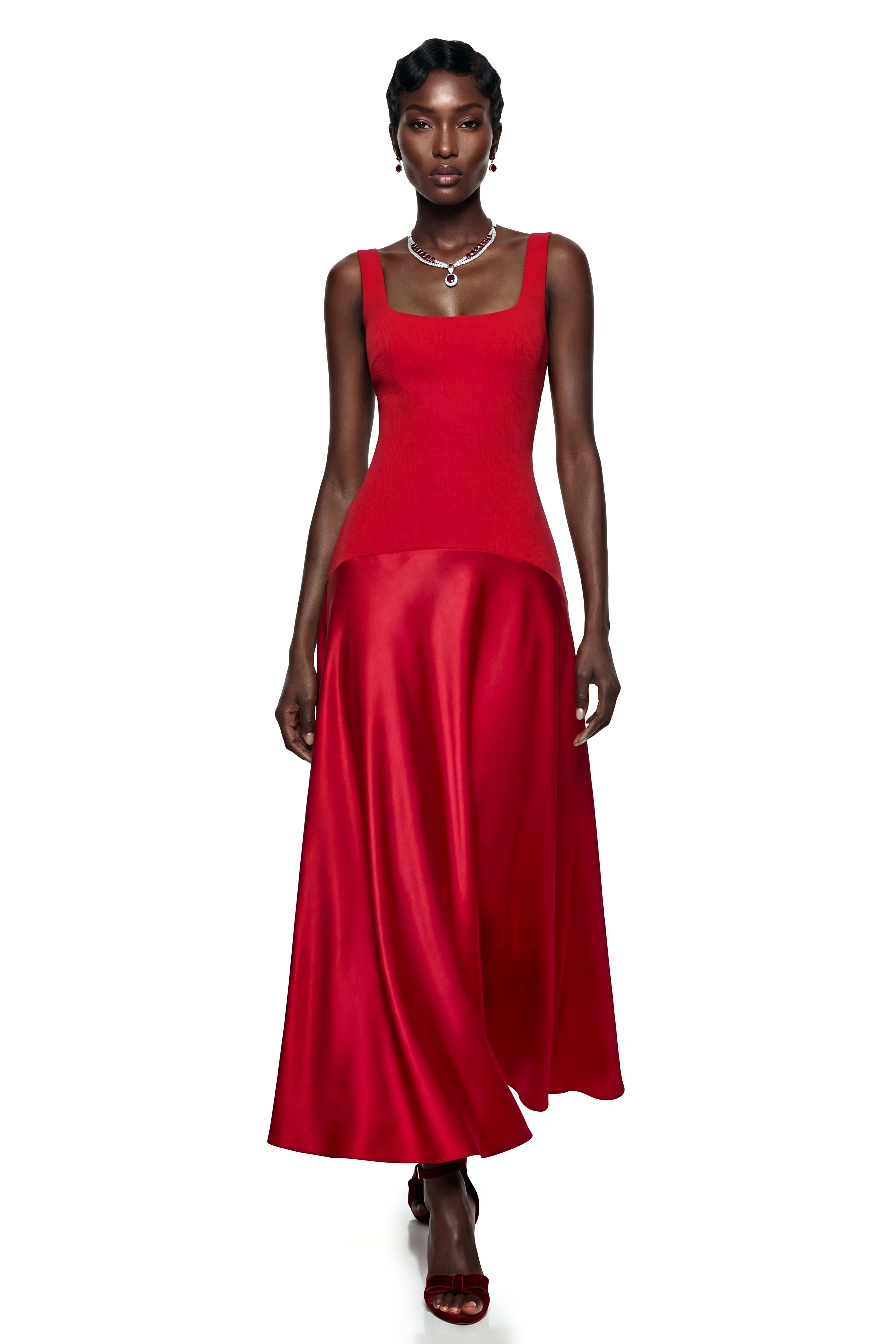 Brynja – Ärmelloses Maxikleid mit rundem Ausschnitt