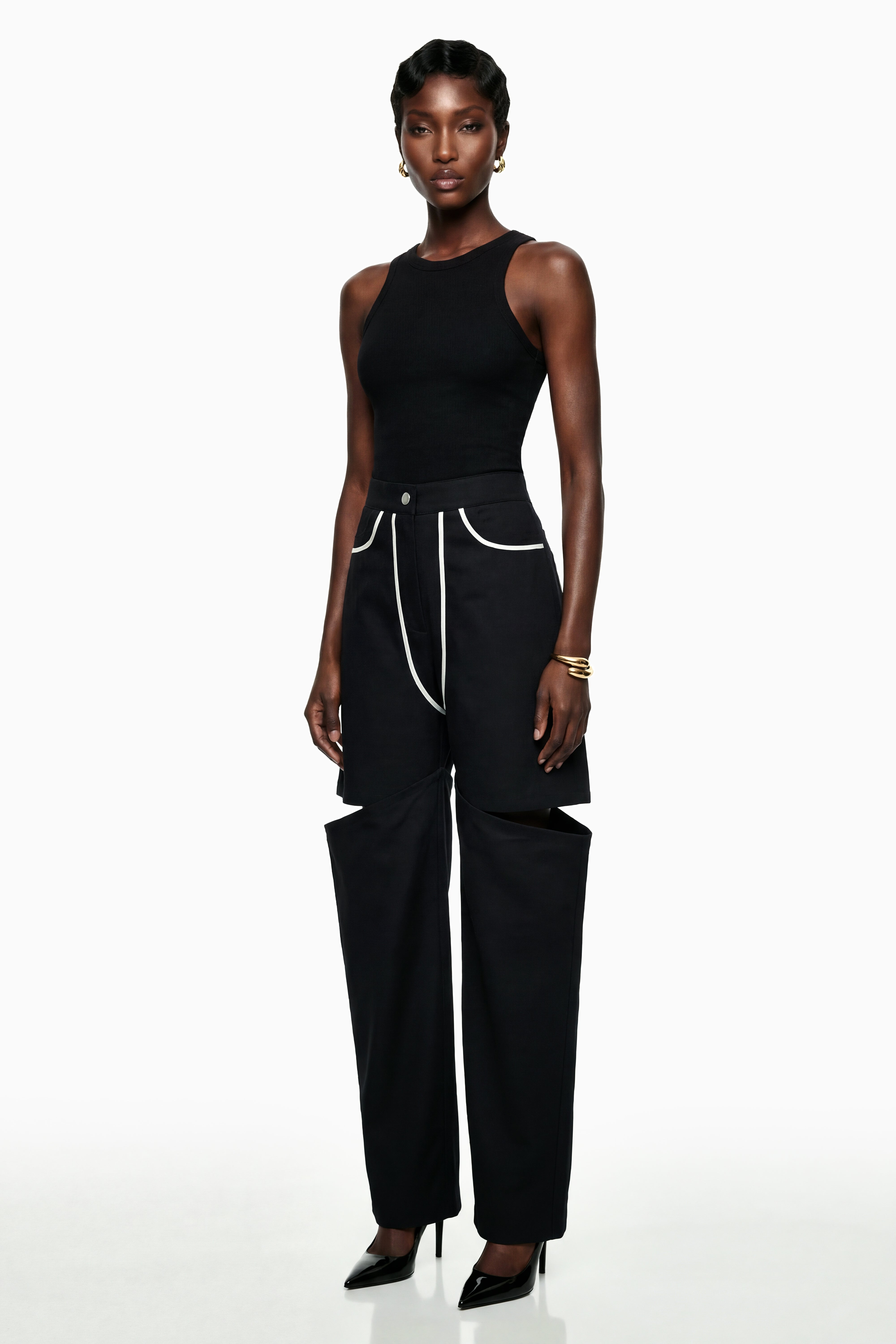 Calypso – Schwarze Hose mit Cut-outs und weitem Bein