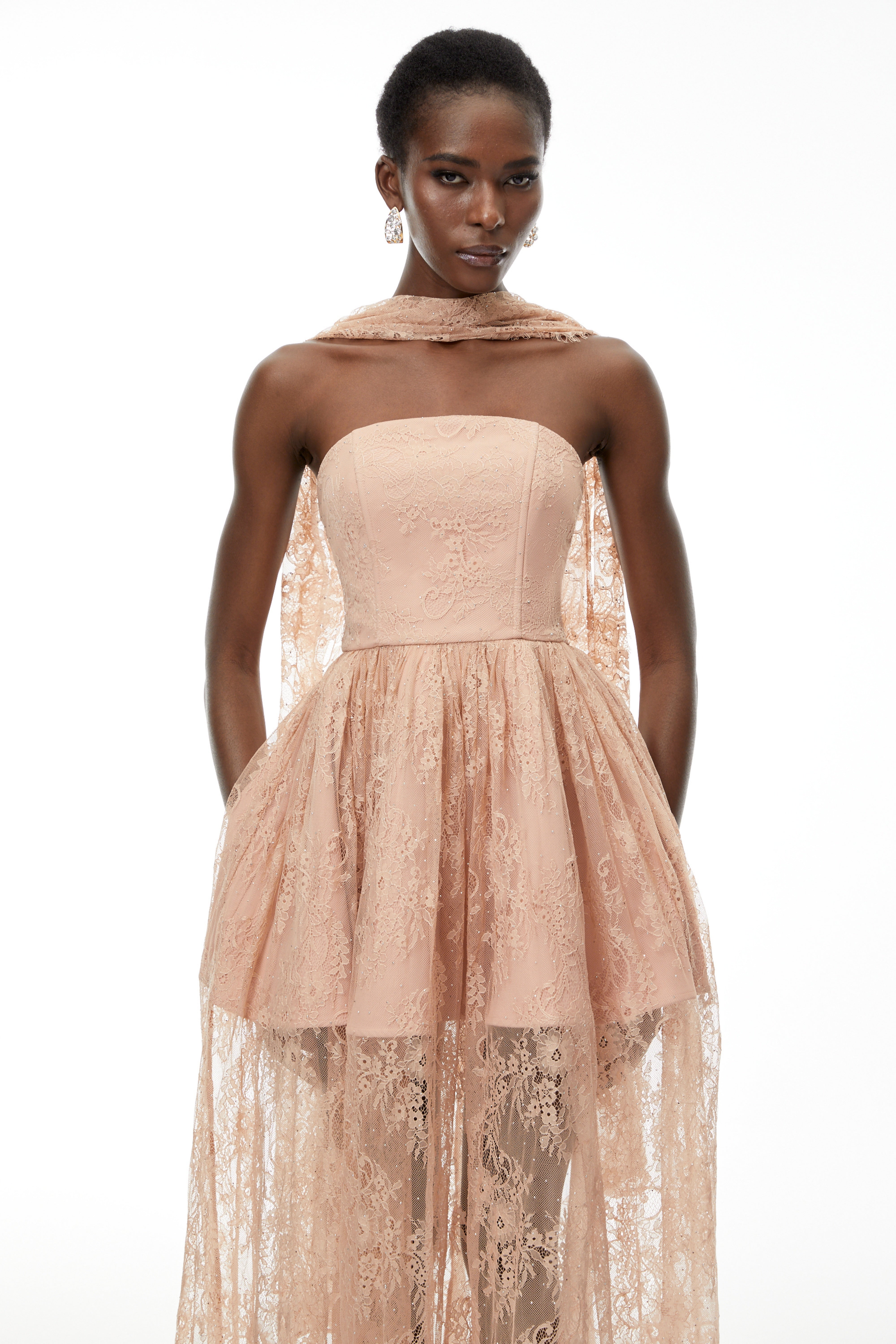 Maxikleid „Cassidy“ mit rosa Blumenapplikationen