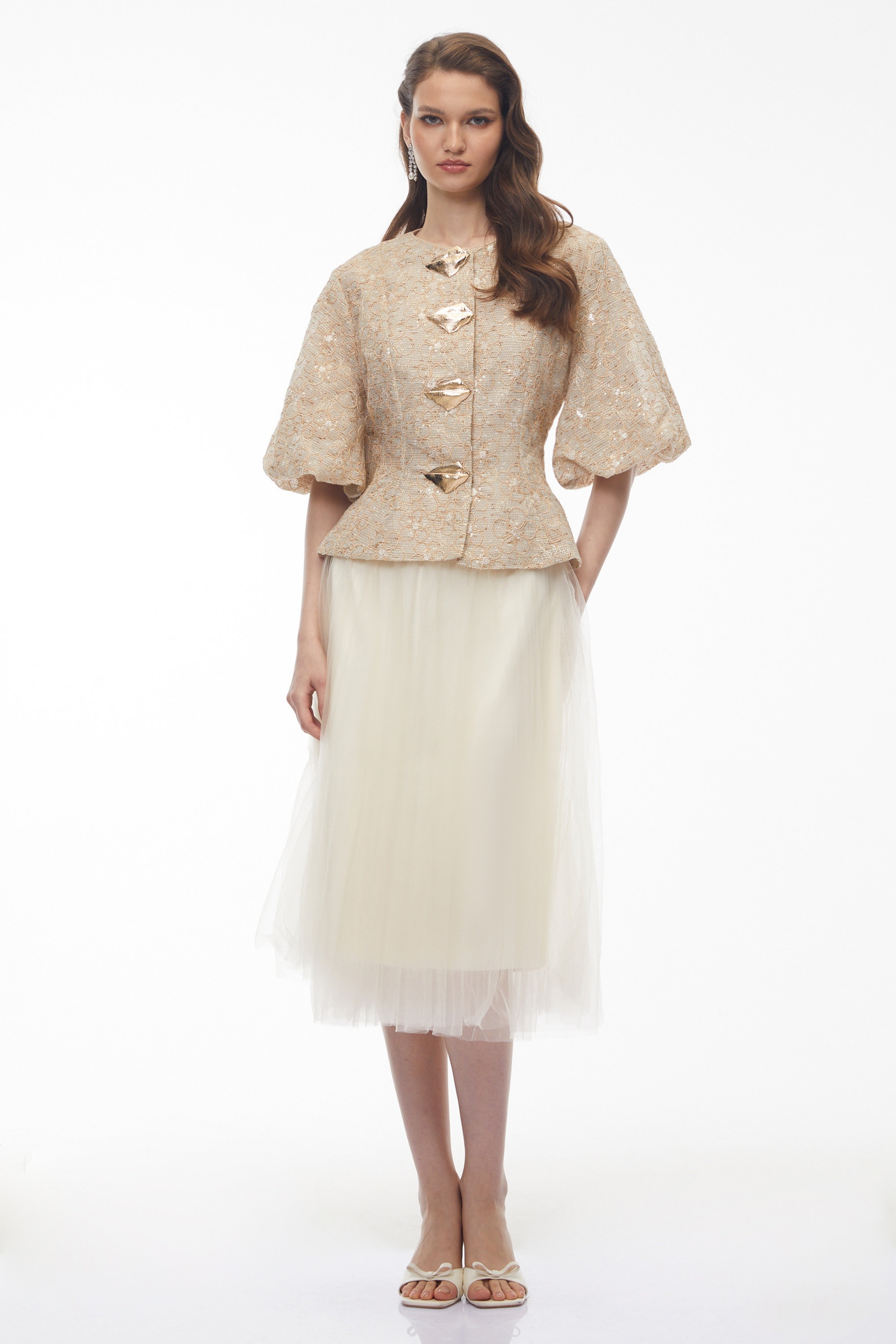 Veste à basque brodée de fleurs Clara Champagne