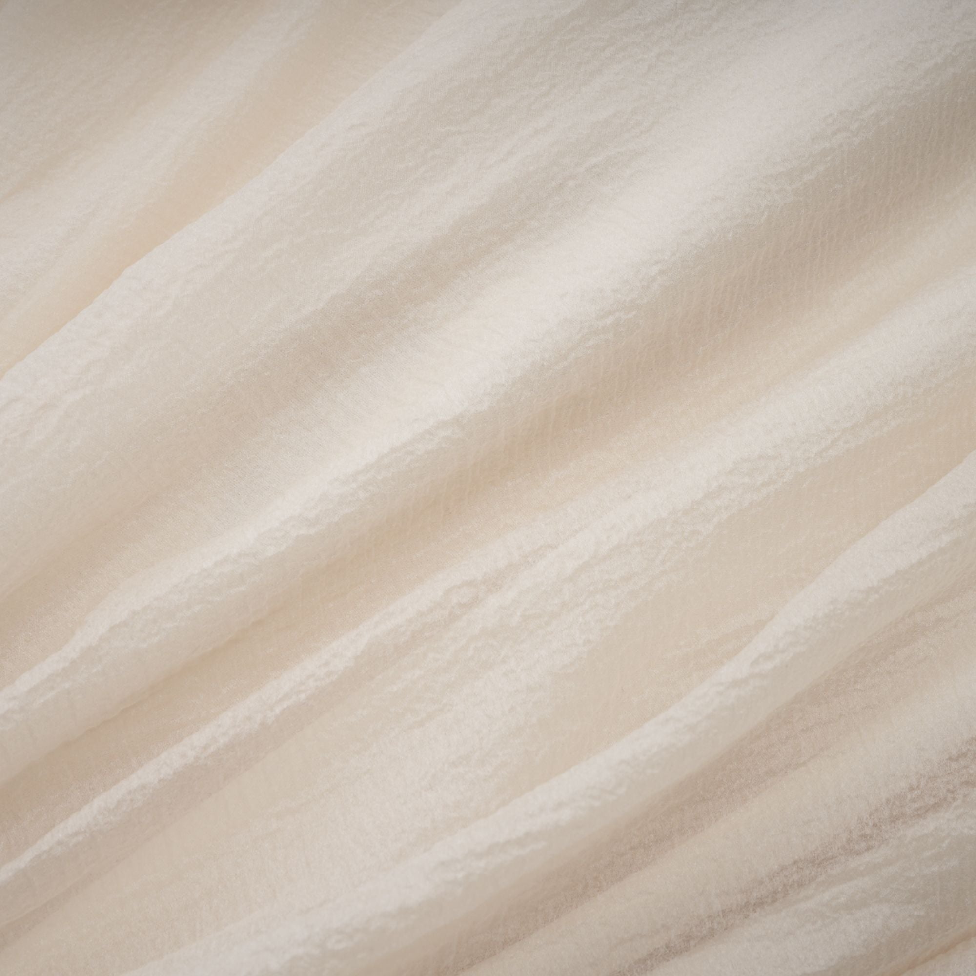 فستان قصير بطبقات مزين بالزهور من Zéphyrine باللون المحايد