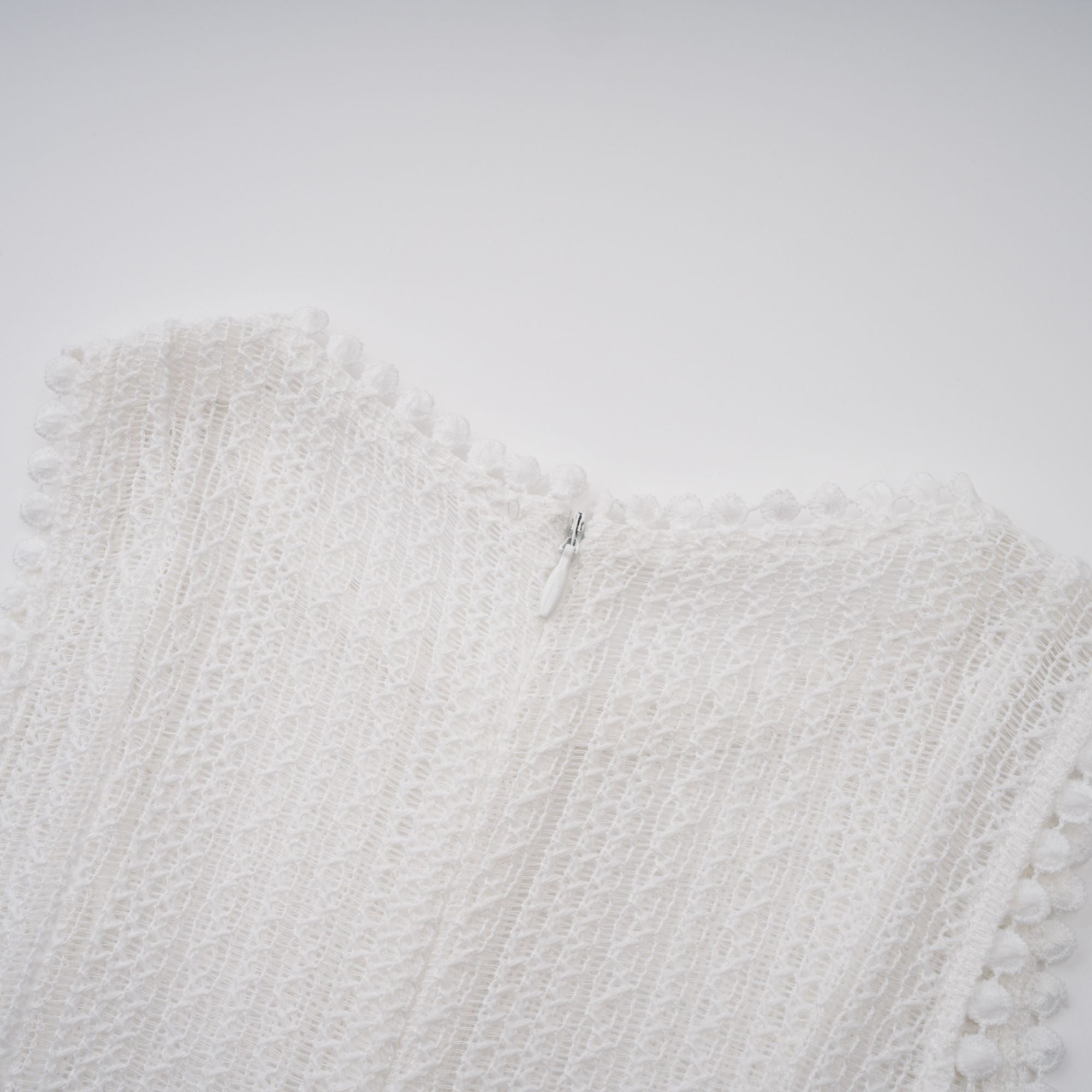 Weißes Pointelle-Puff-Midikleid „Hélène“