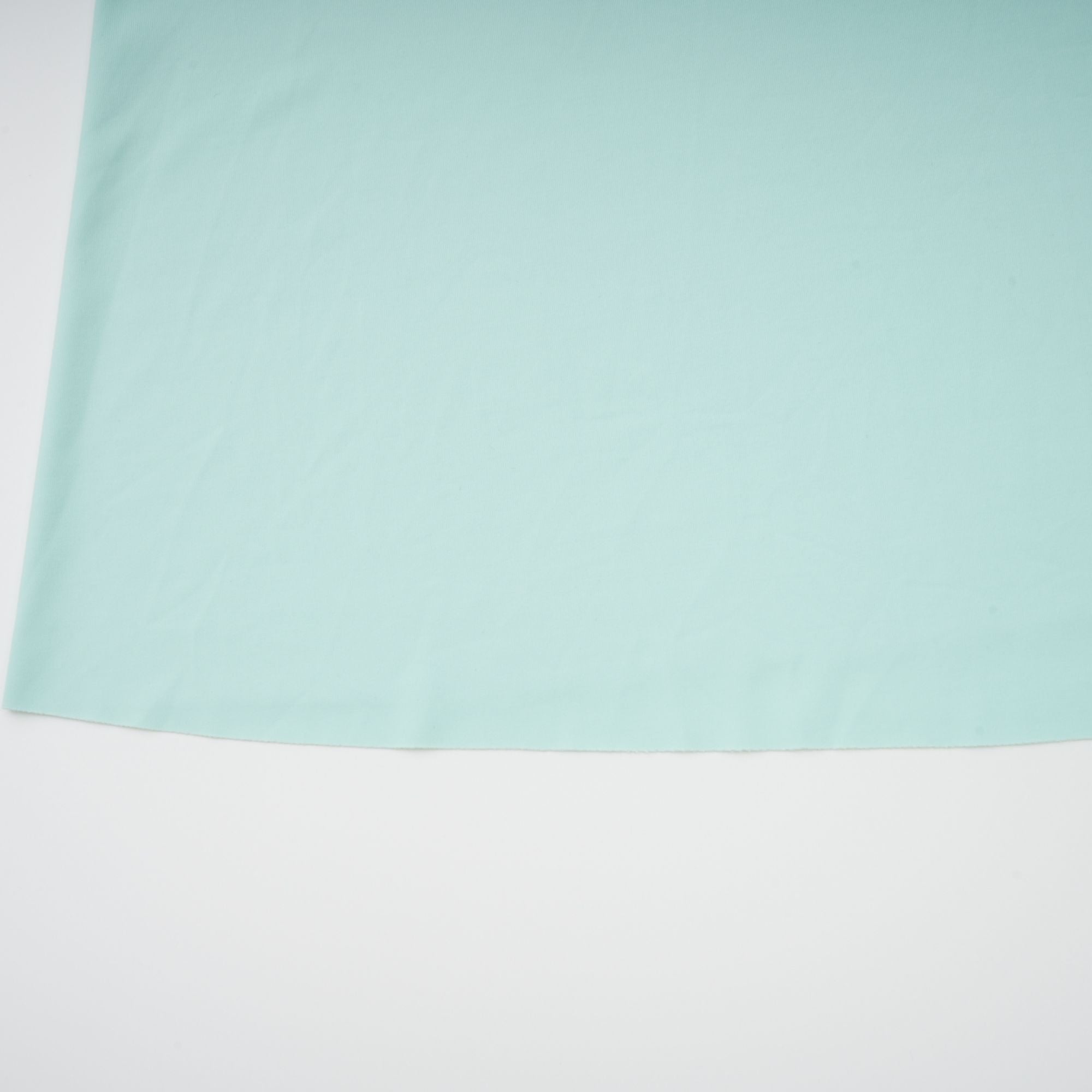 طقم تنورة وتنورة من التول المكشكش محايد من Pénombre