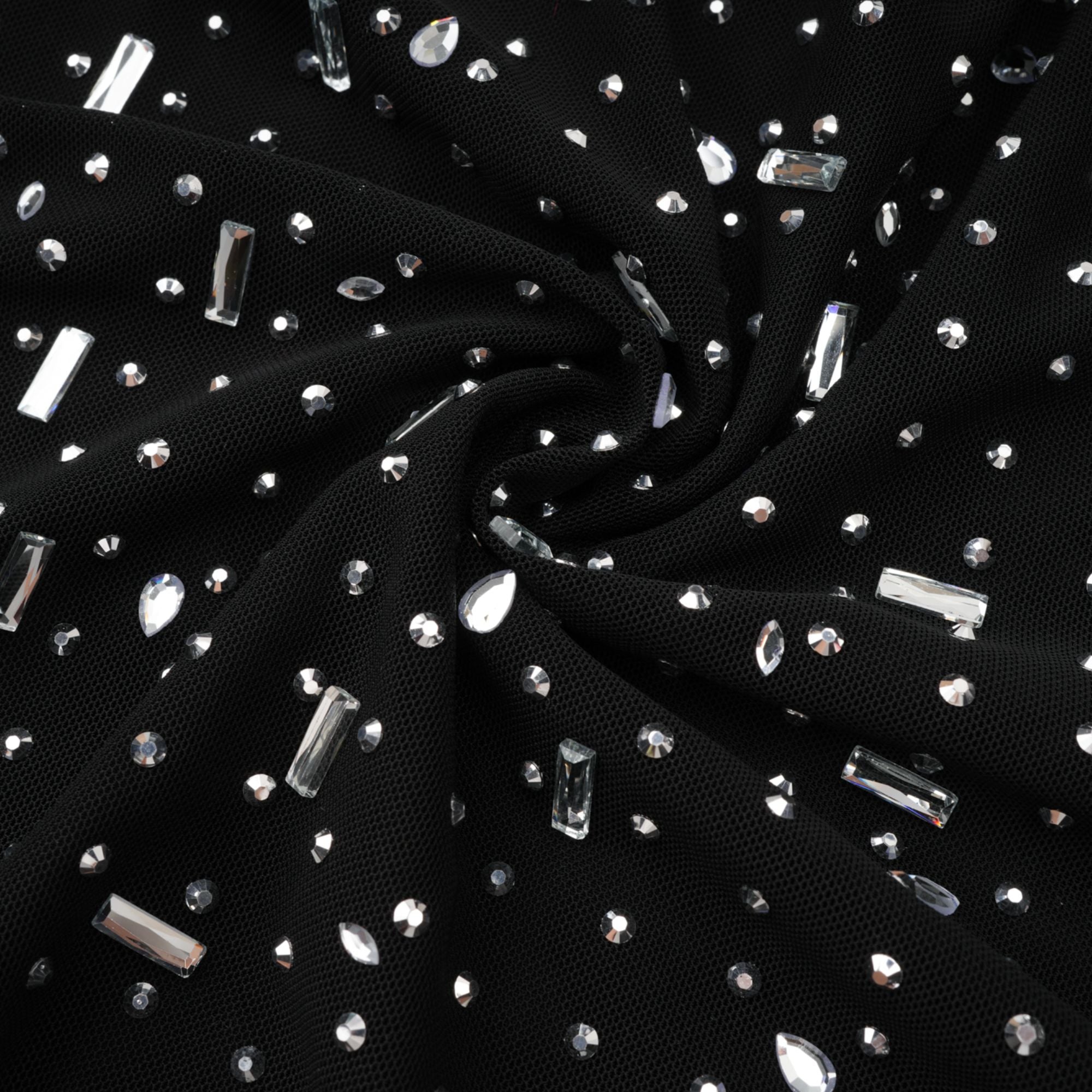 فستان ماكسي شفاف نصف مزين باللون الأسود من لينا