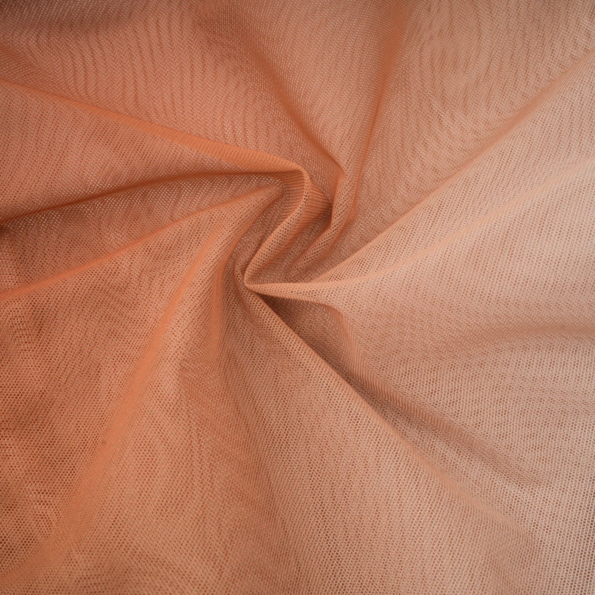 بدلة كابوسين بتأثير متدرج مع كشكشة