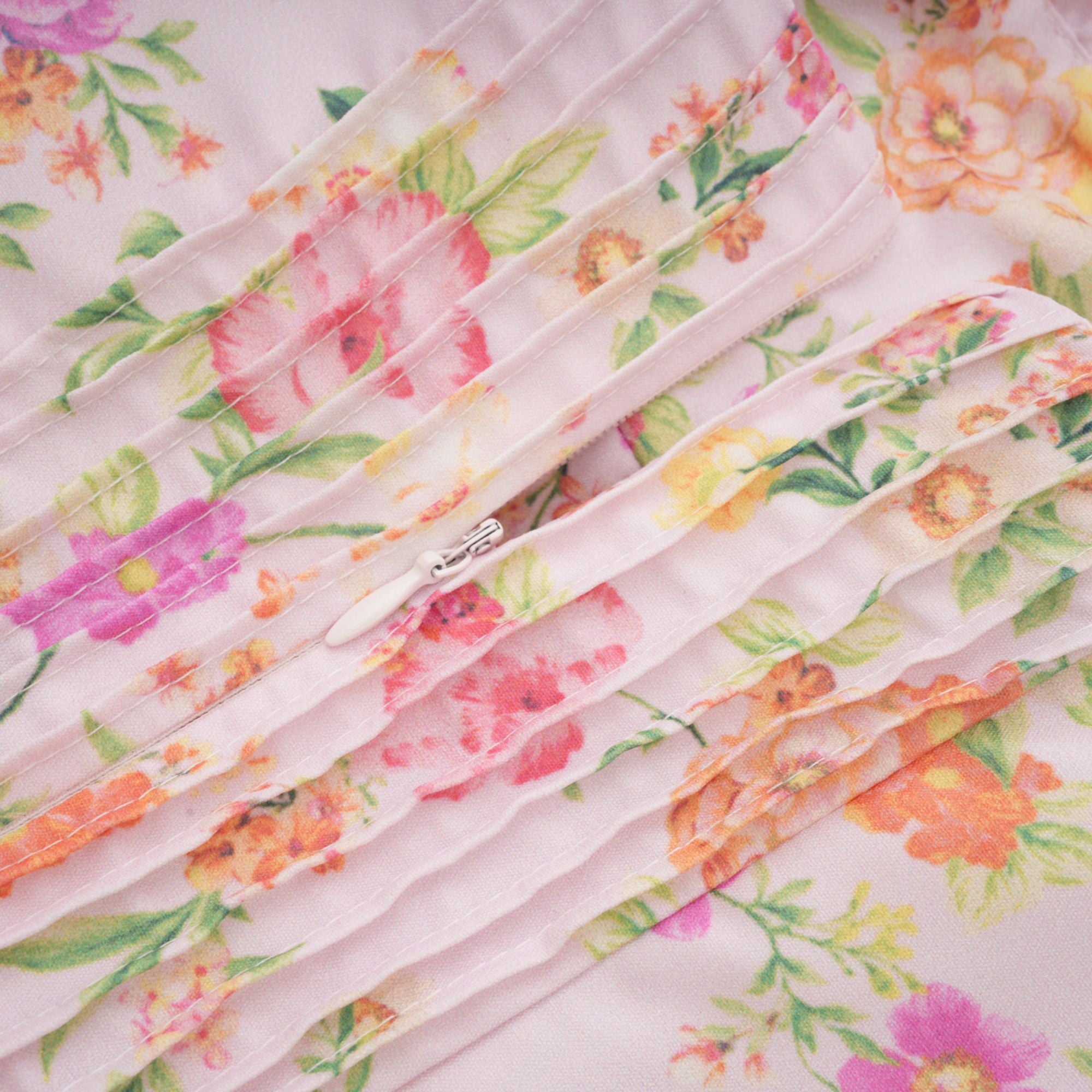 فستان كارا ميني من القطن بطبعة زهور