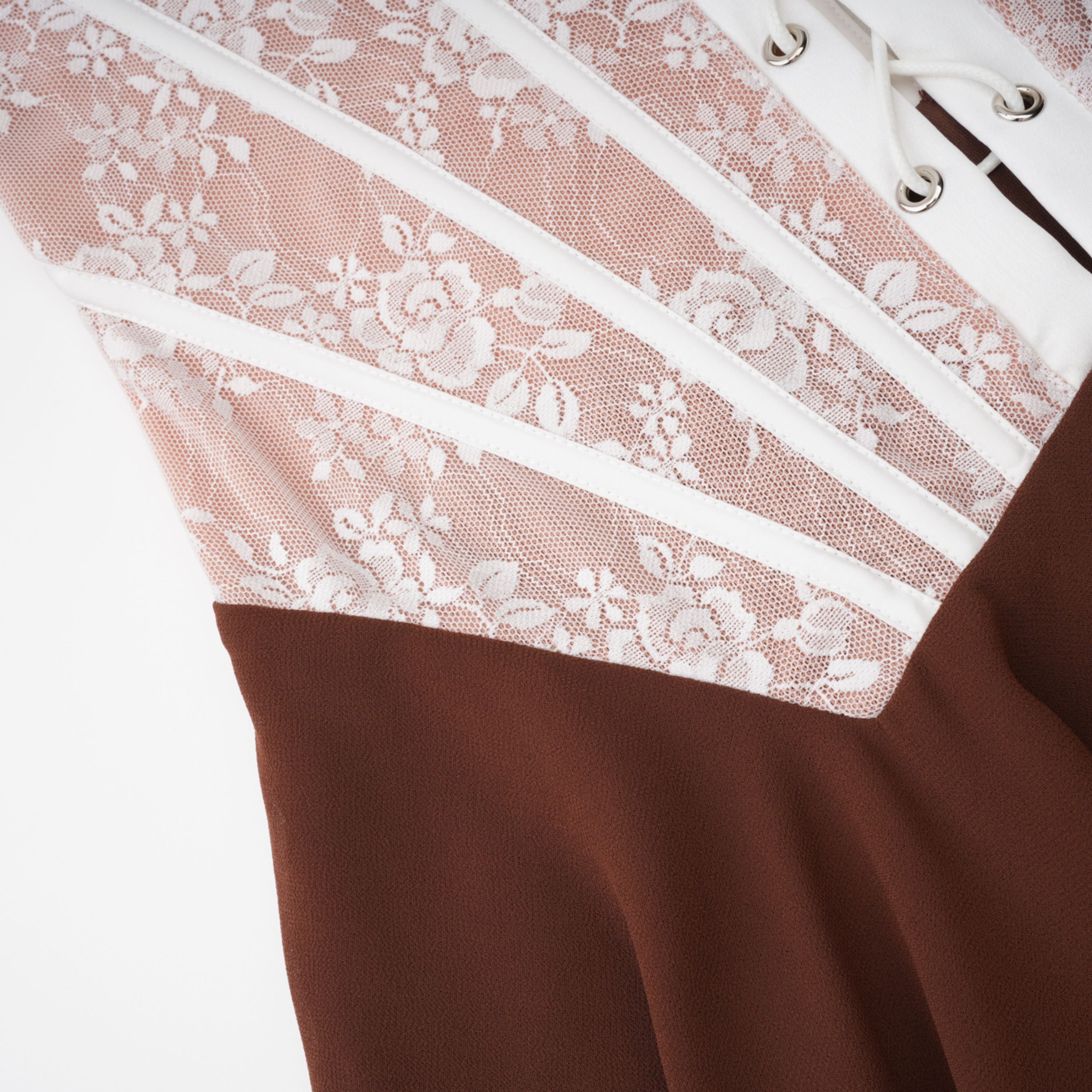 فستان قصير برباطات من جاسينت براون