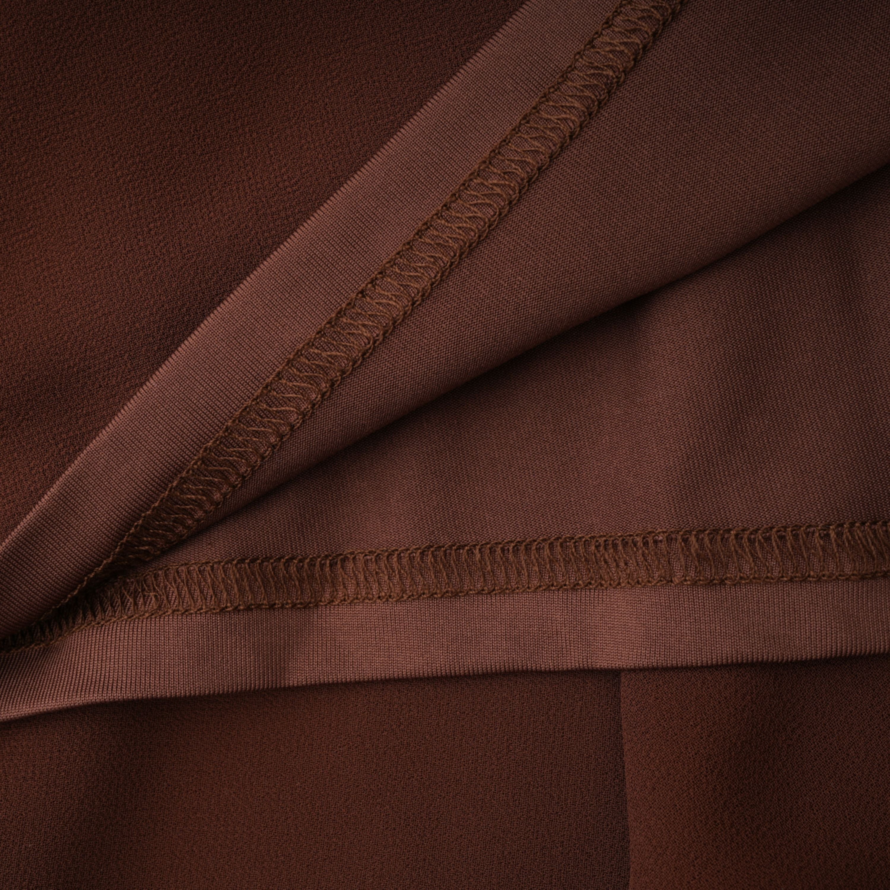 فستان قصير برباطات من جاسينت براون