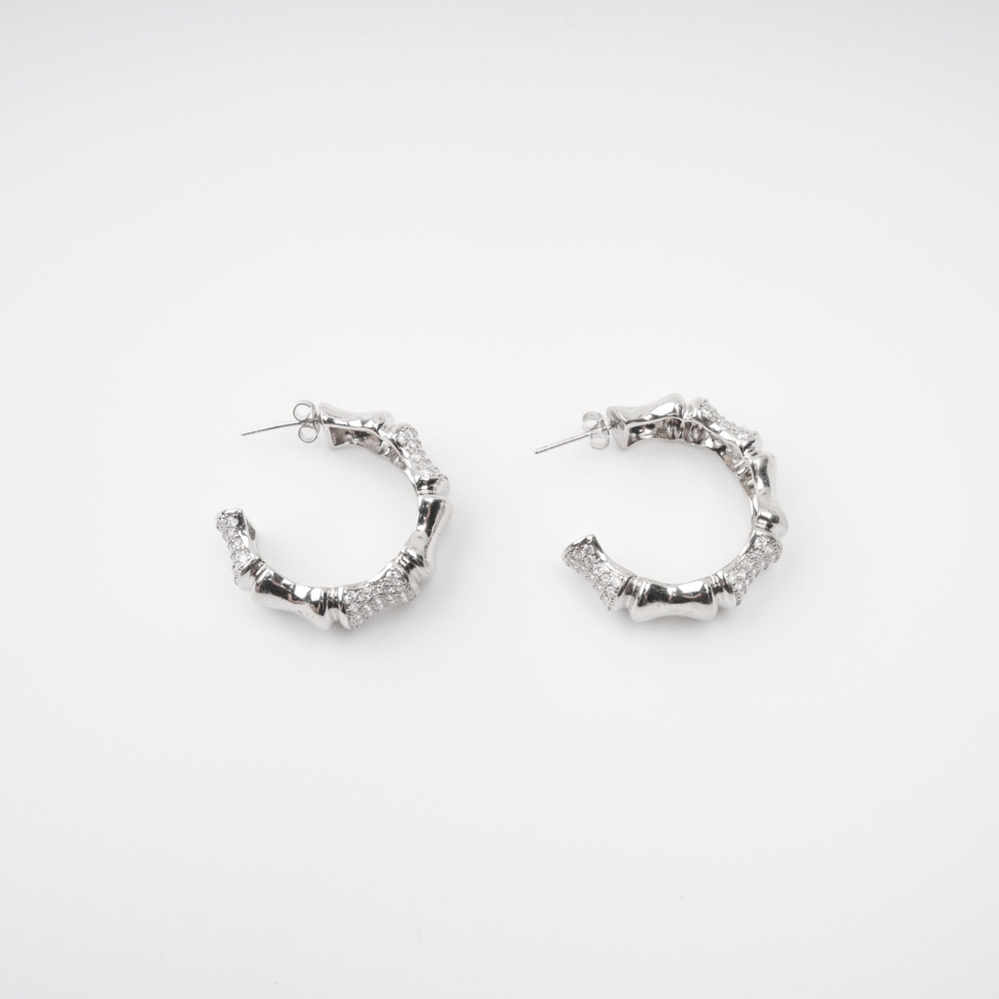Léa Silver Tone Crystal Embellished Earrings