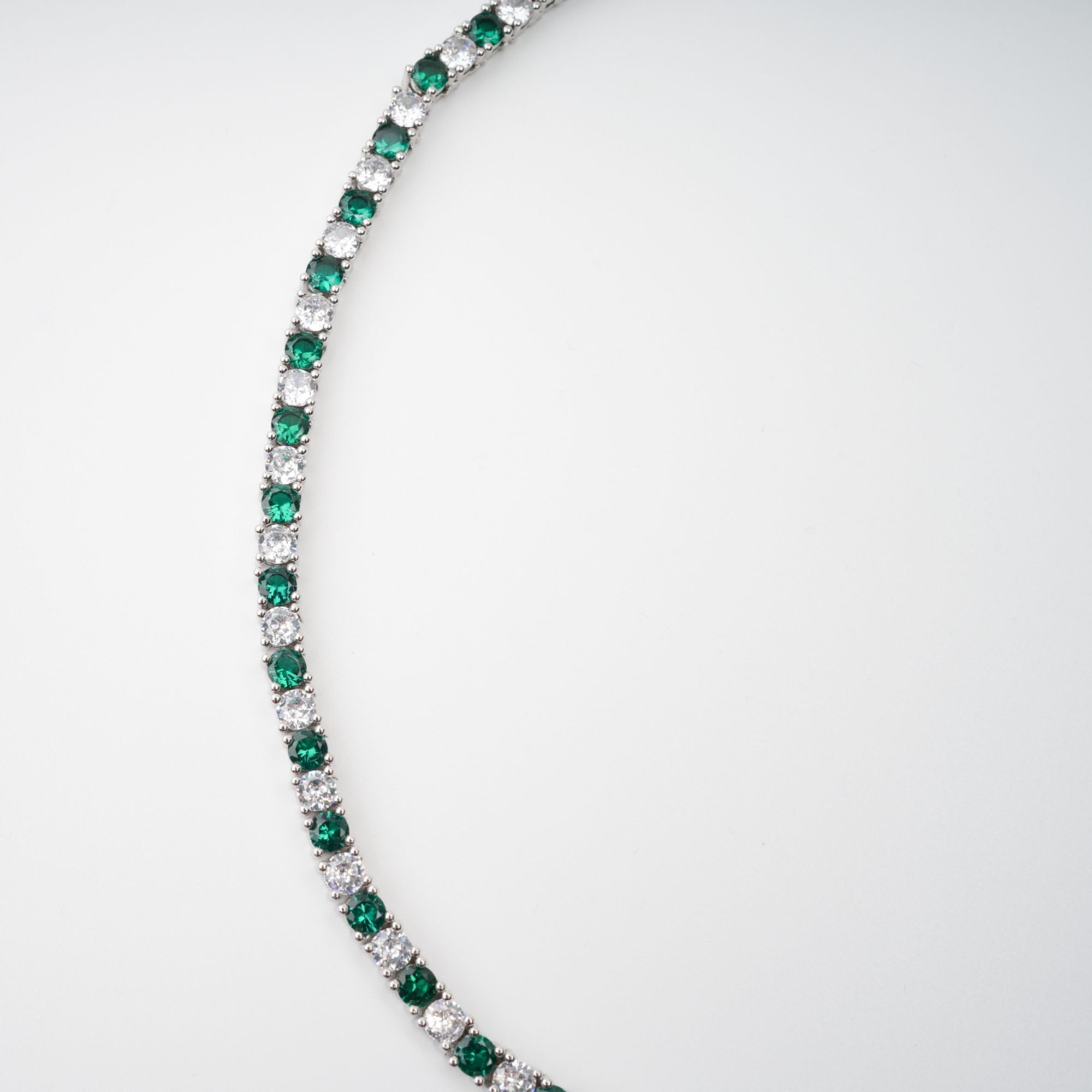 Héloïse – Halskette mit grünem Kristall