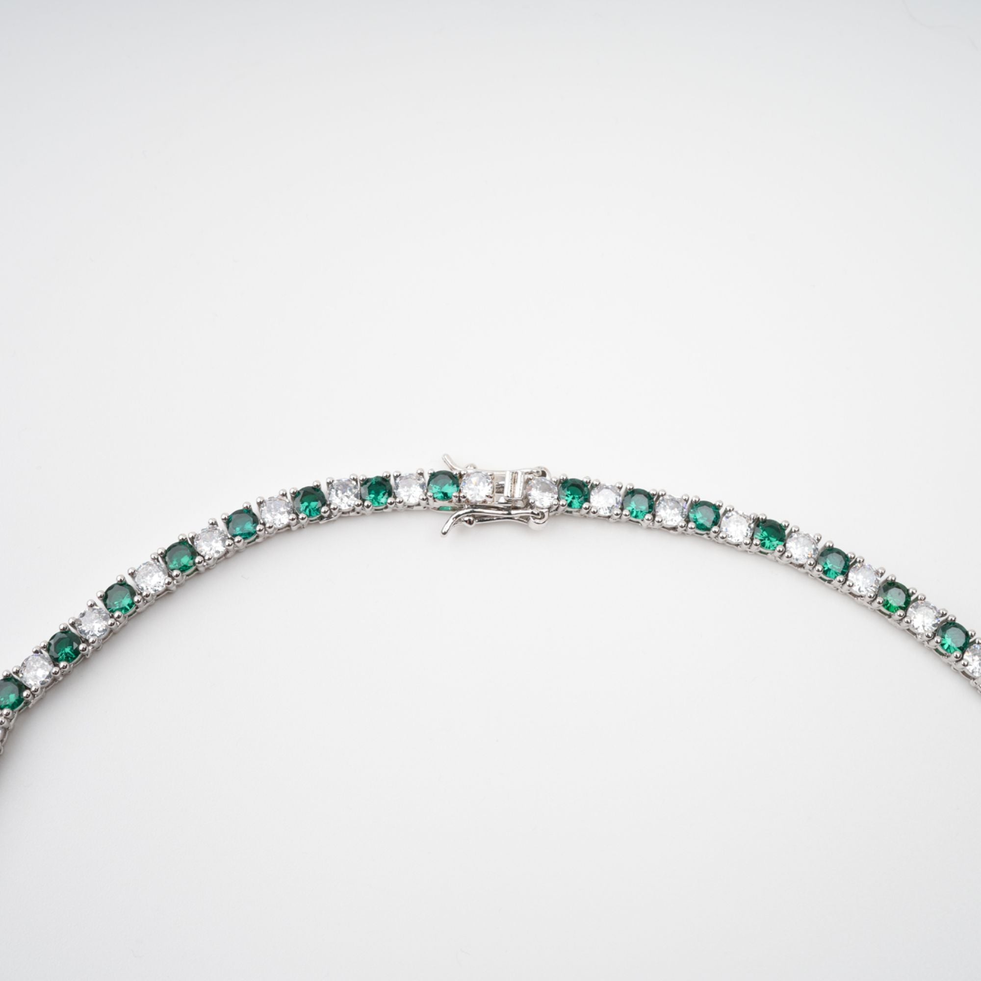 Héloïse – Halskette mit grünem Kristall