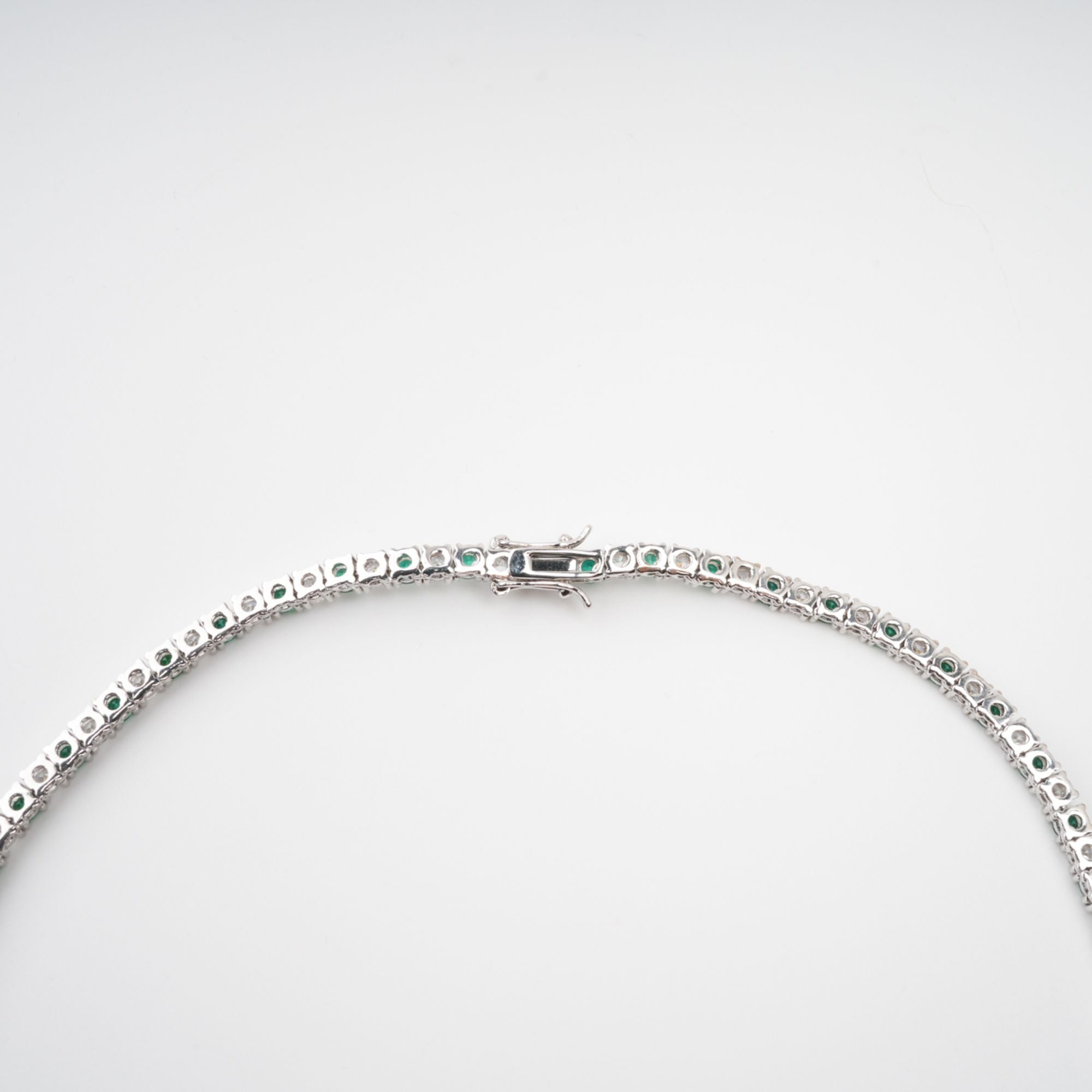 Héloïse – Halskette mit grünem Kristall