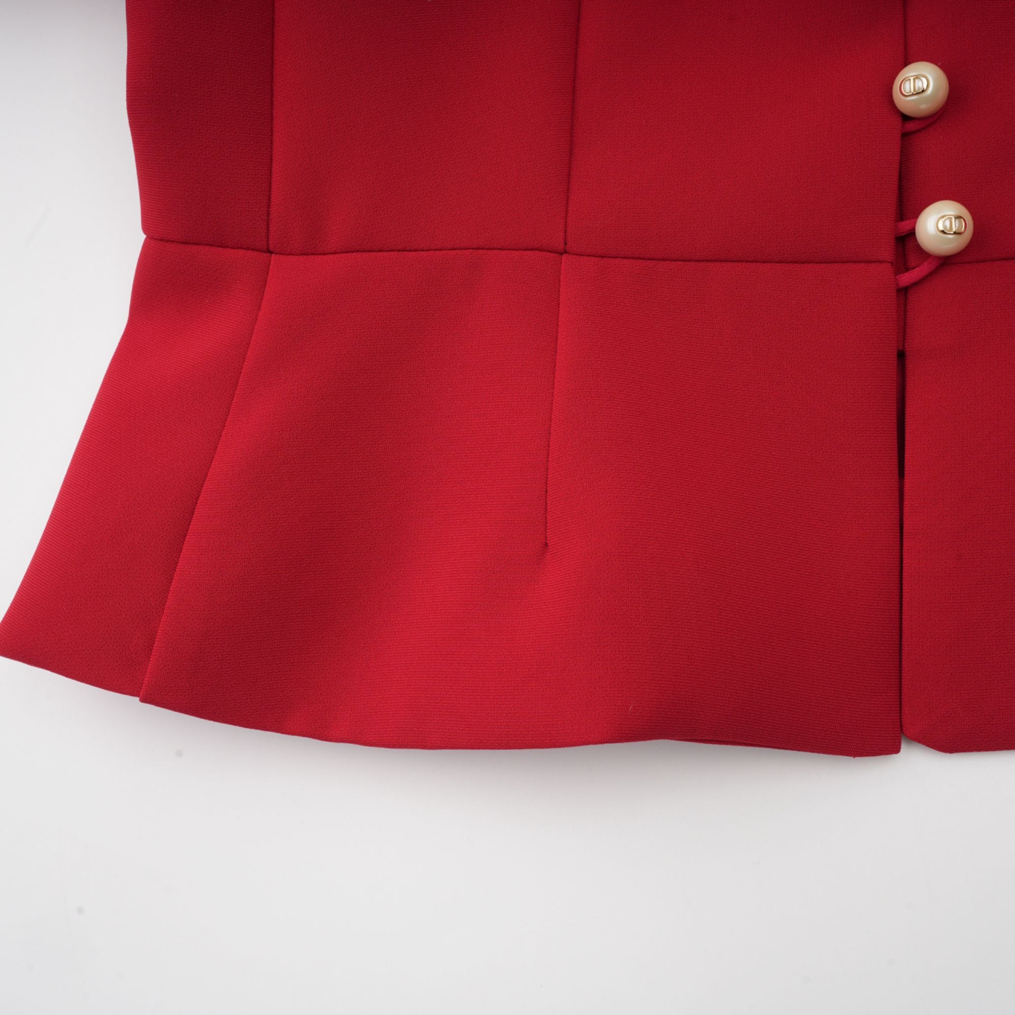 طقم بلوزة وتنورة متطابقة باللون الأحمر من كوليت