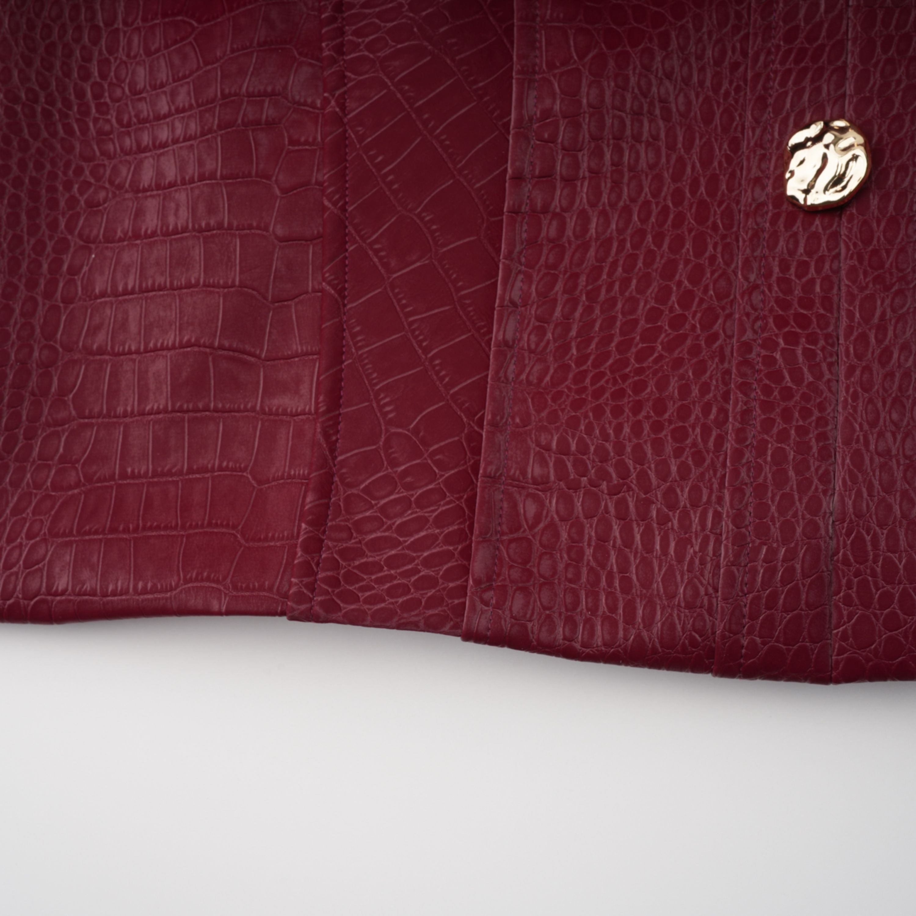 Frankie Mini-Kleid aus rotem Leder mit Zierknöpfen