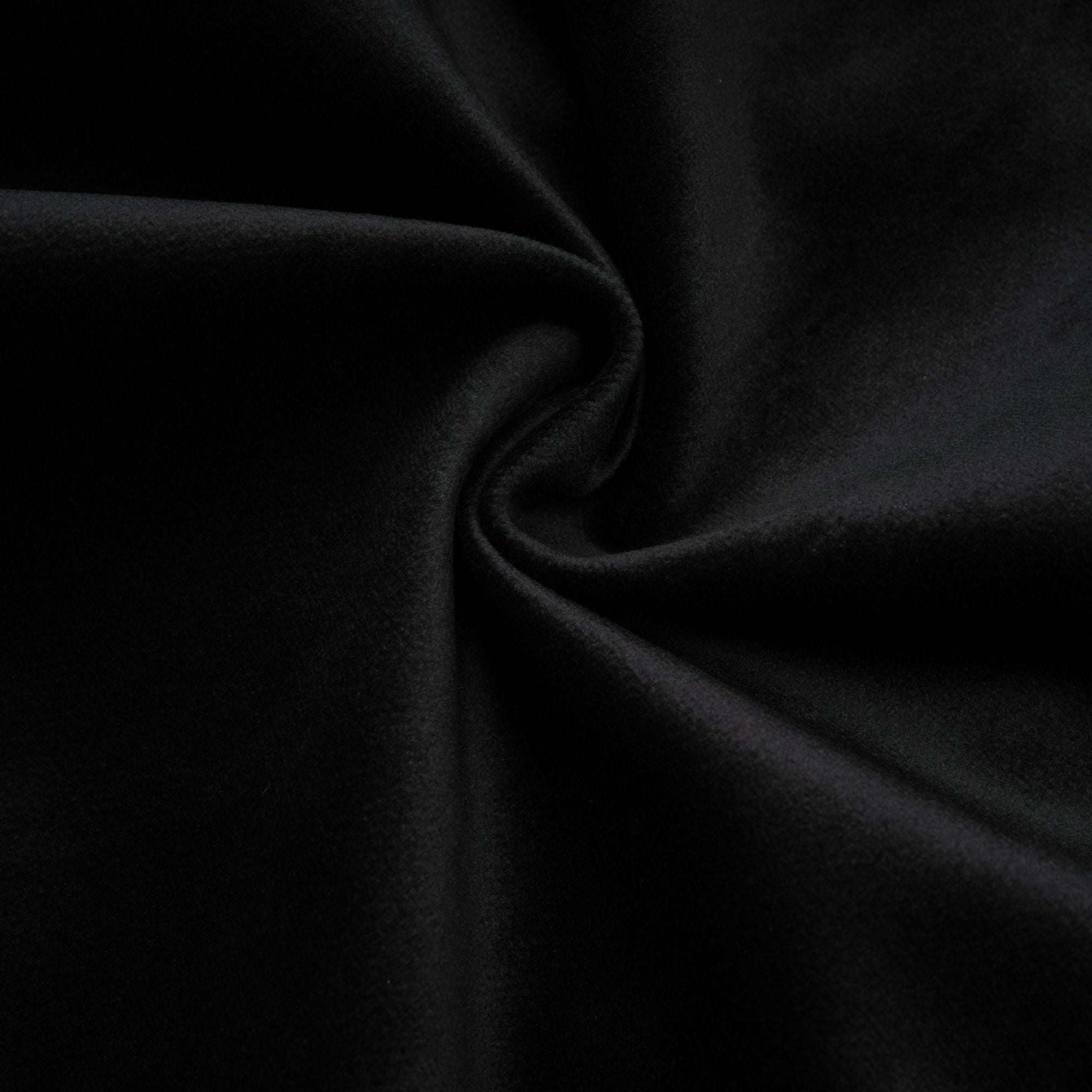 فستان إميلي القصير المصنوع من المخمل الأسود والمزين بالكريستال