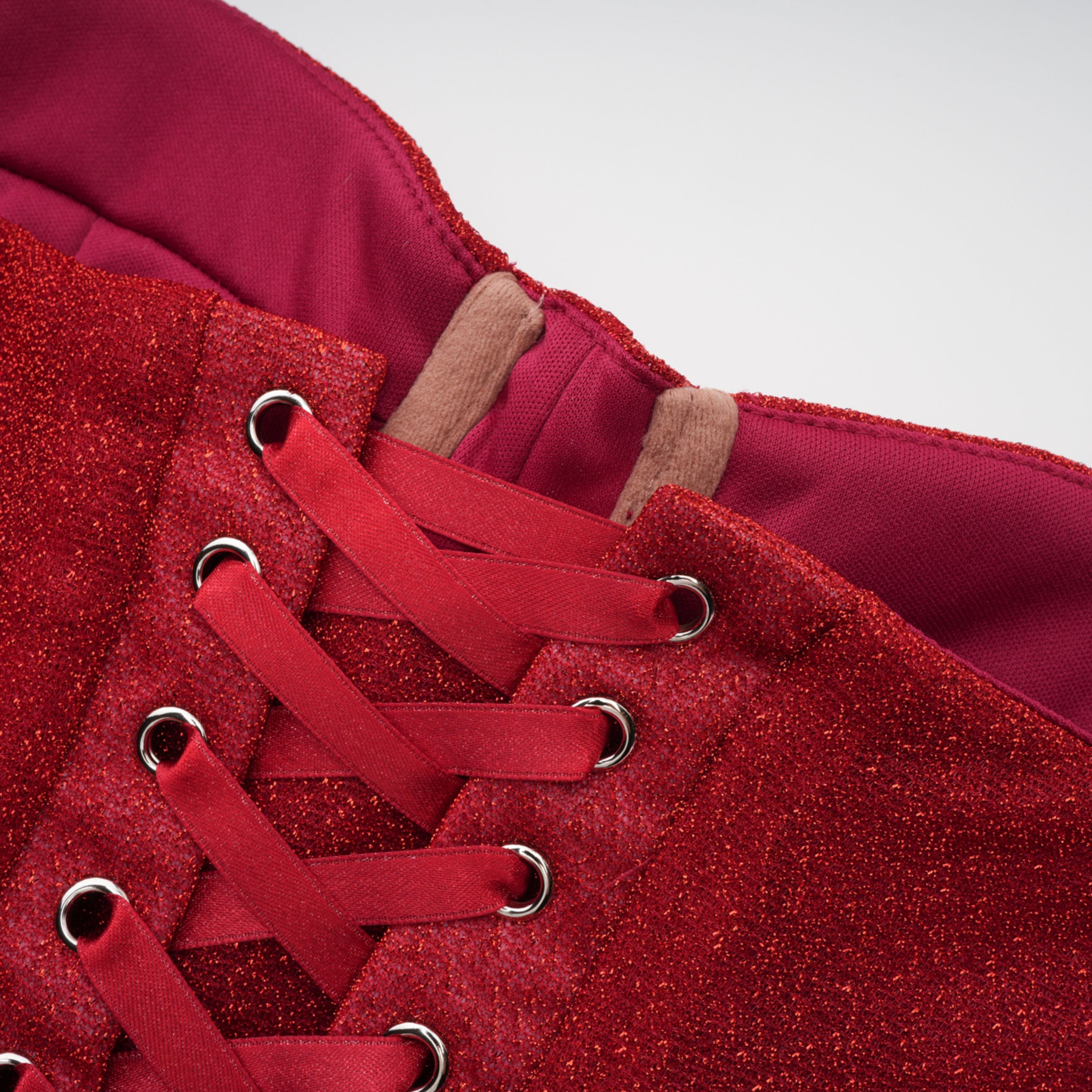 Orabelle Red Brilliance Drop Shiny Dress (Endgültiger Verkauf – nur in den USA)