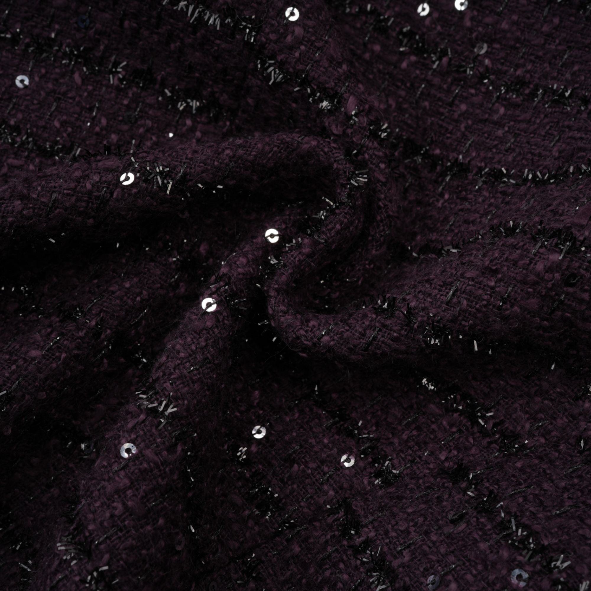 طقم سترة وتنورة من قماش تويد مزين بالترتر باللون الأرجواني من بريجيت