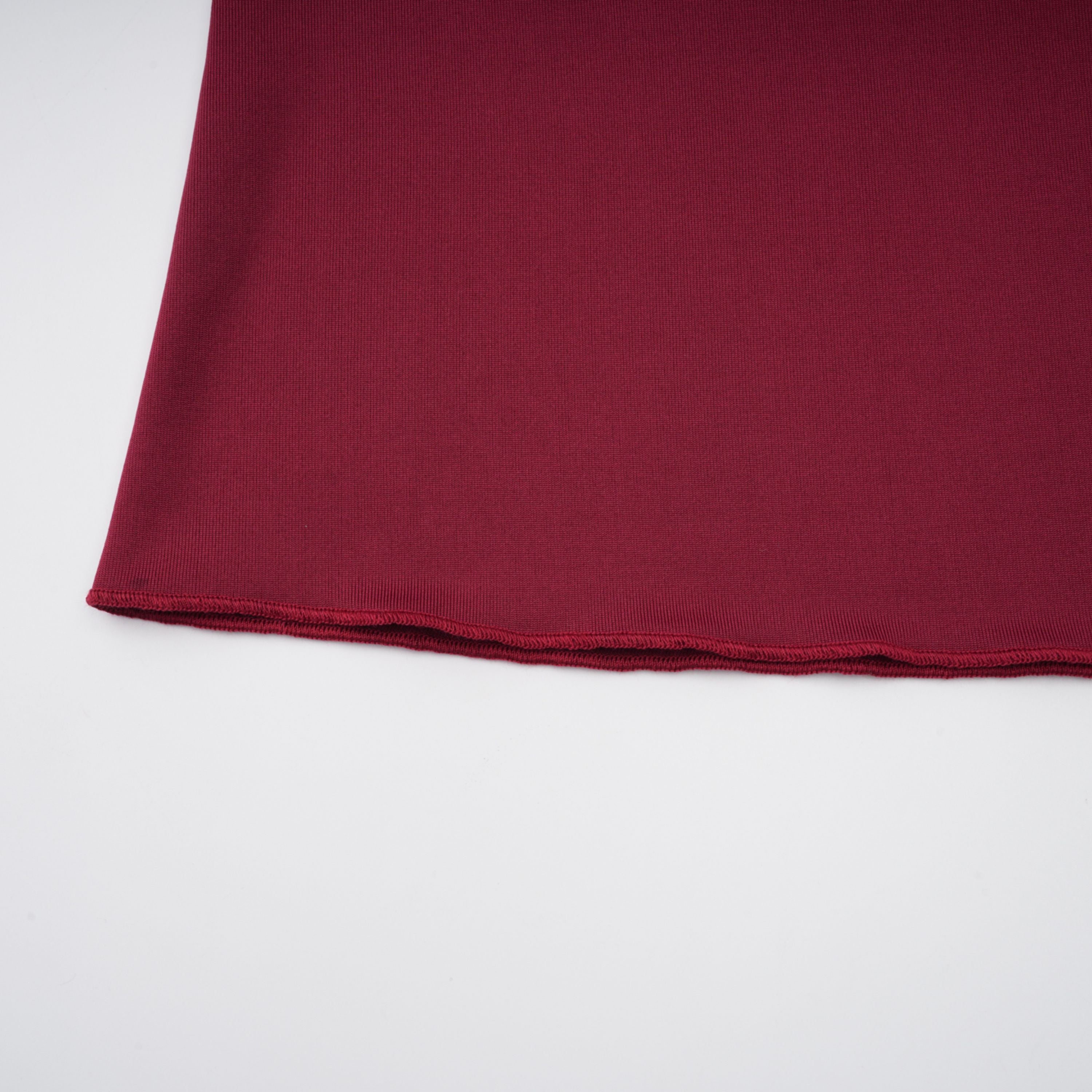 فستان ماكسي مكشكش بقبة هالترنيك من إيغلانتين