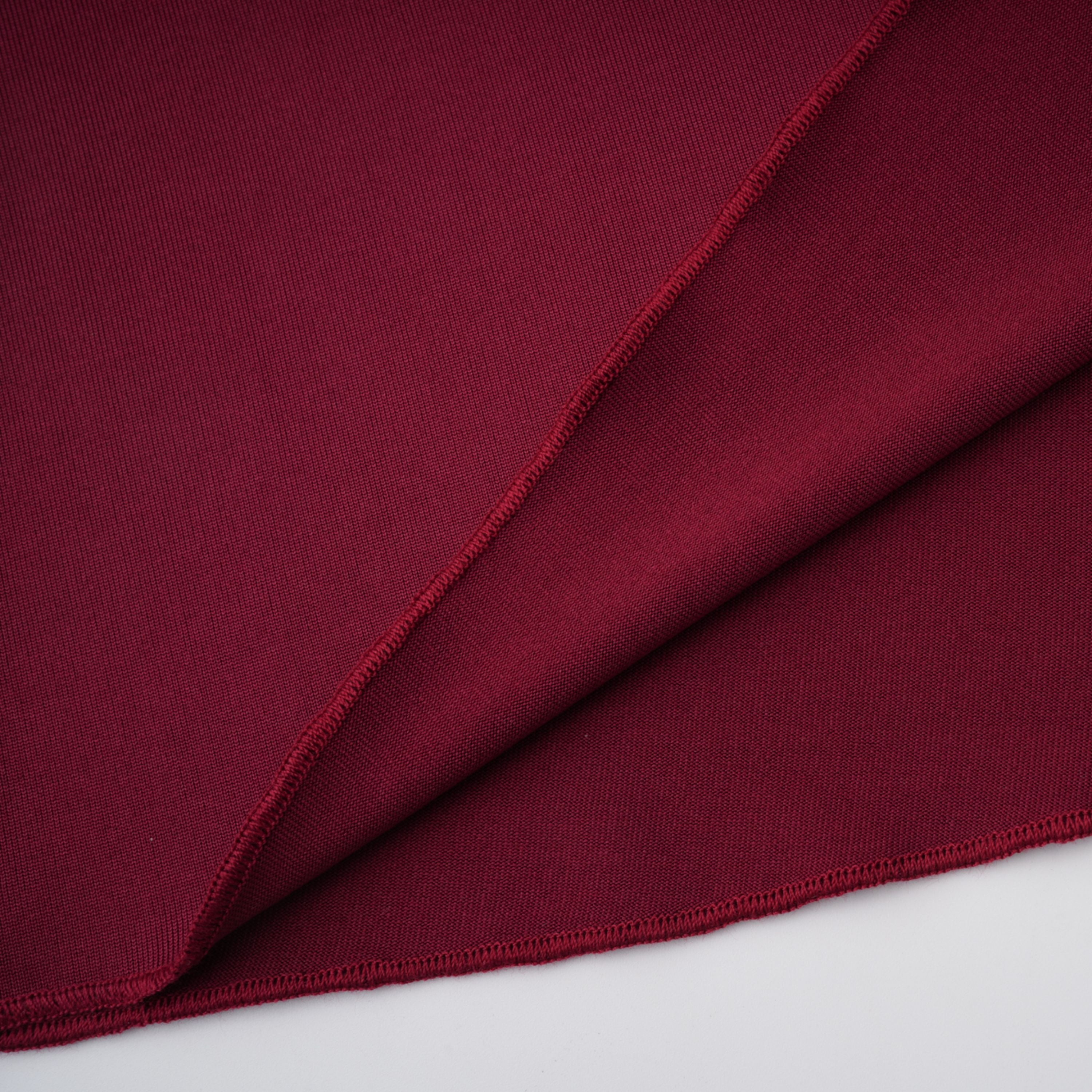 فستان ماكسي مكشكش بقبة هالترنيك من إيغلانتين