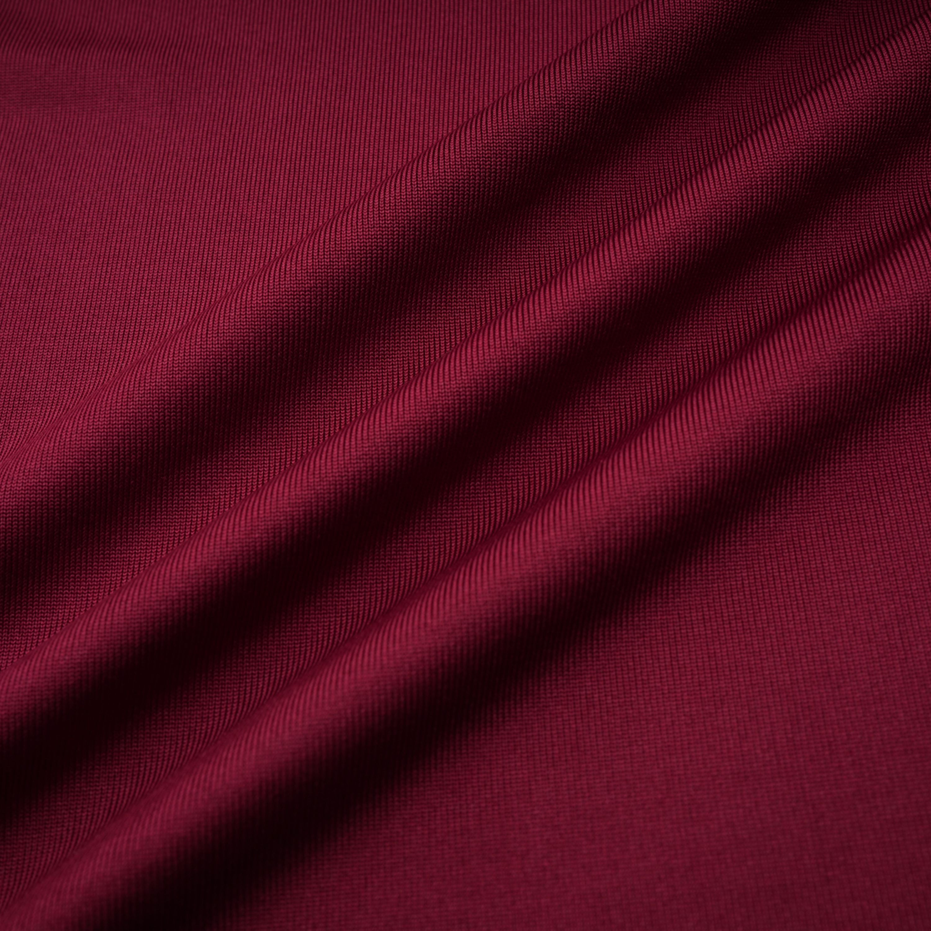 فستان ماكسي مكشكش بقبة هالترنيك من إيغلانتين